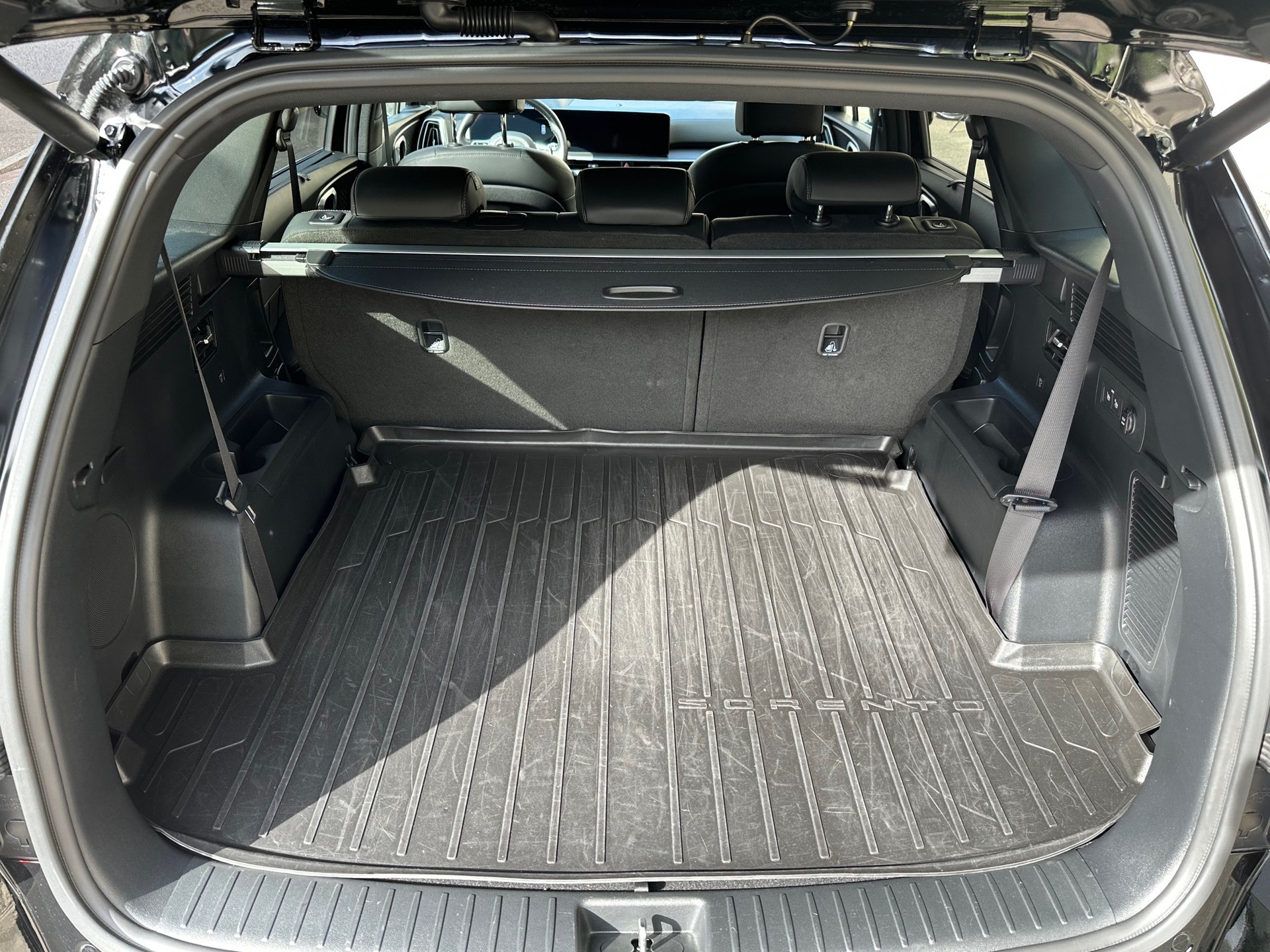 KIA Sorento 1.6 T-GDi HEV 7P Style-image-12