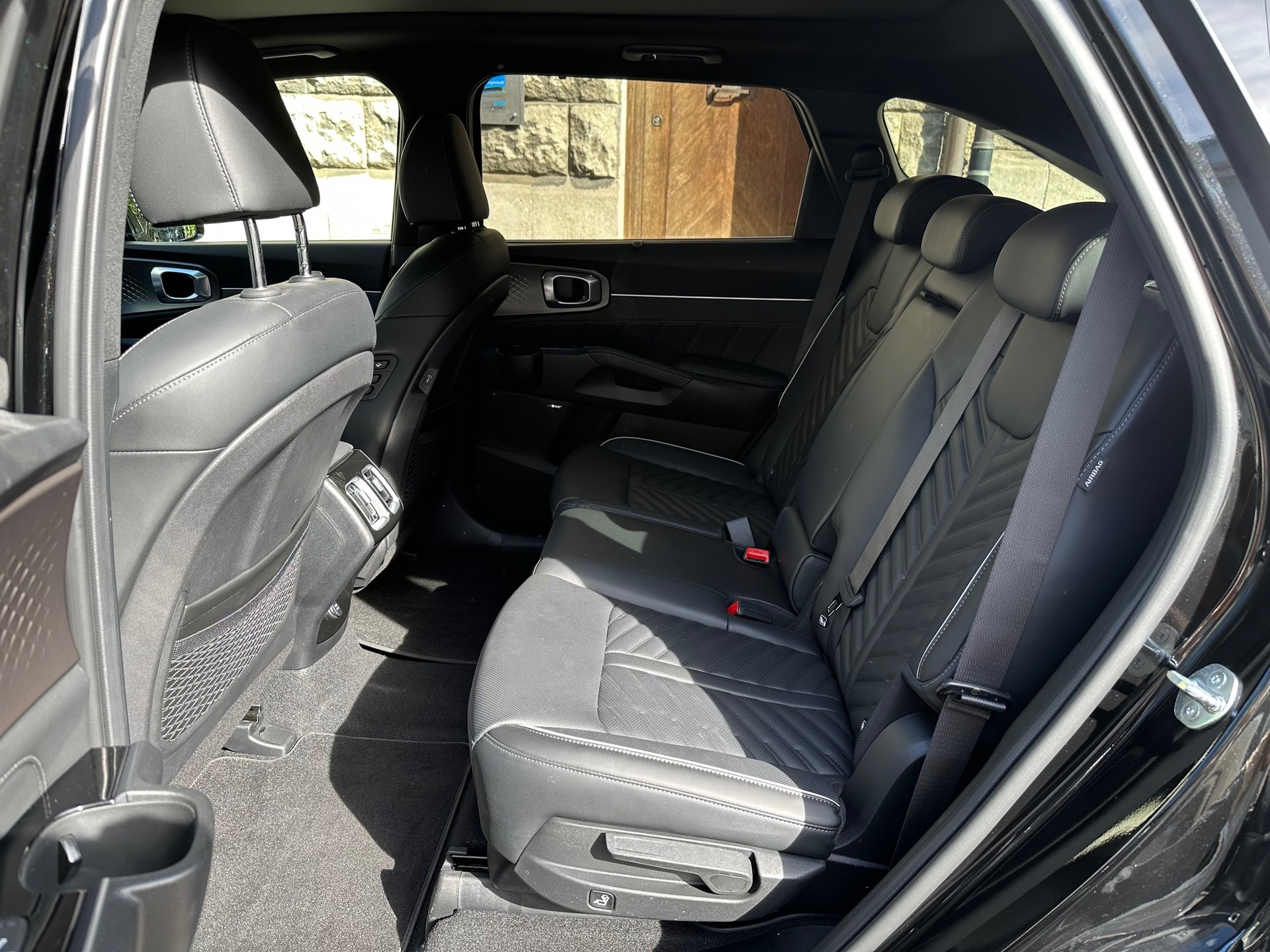 KIA Sorento 1.6 T-GDi HEV 7P Style-image-11