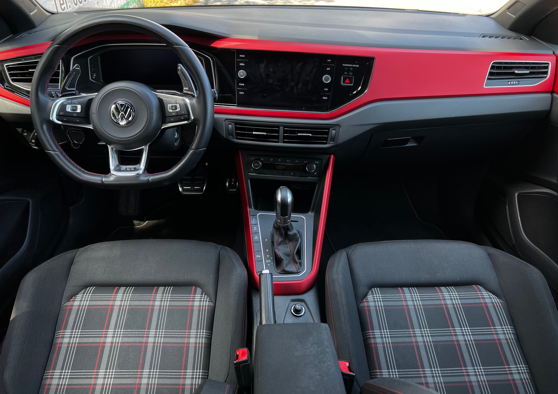VW Polo 2.0 TSI GTI DSG-image-9
