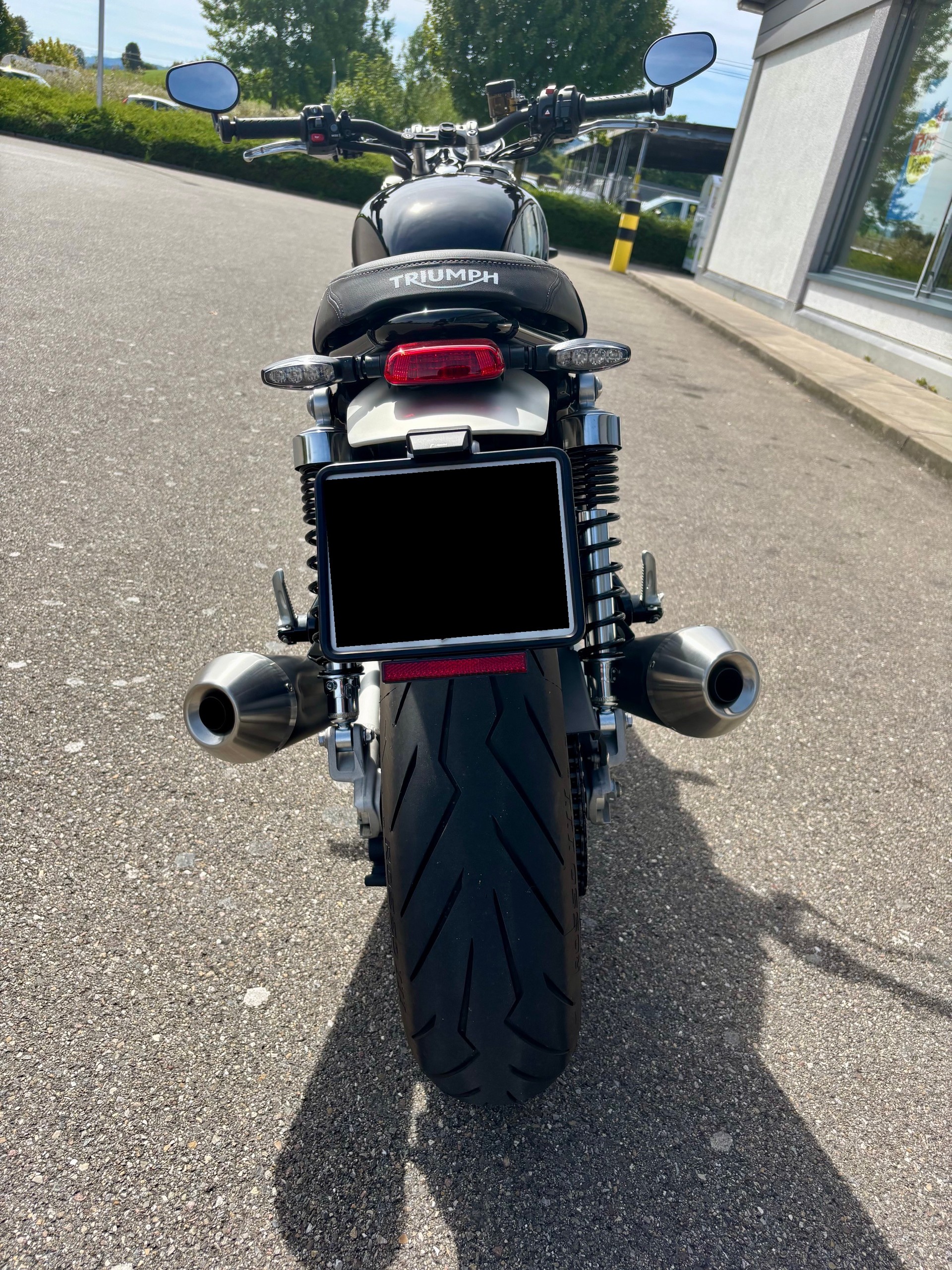 TRIUMPH Speed Twin 1200-image-4