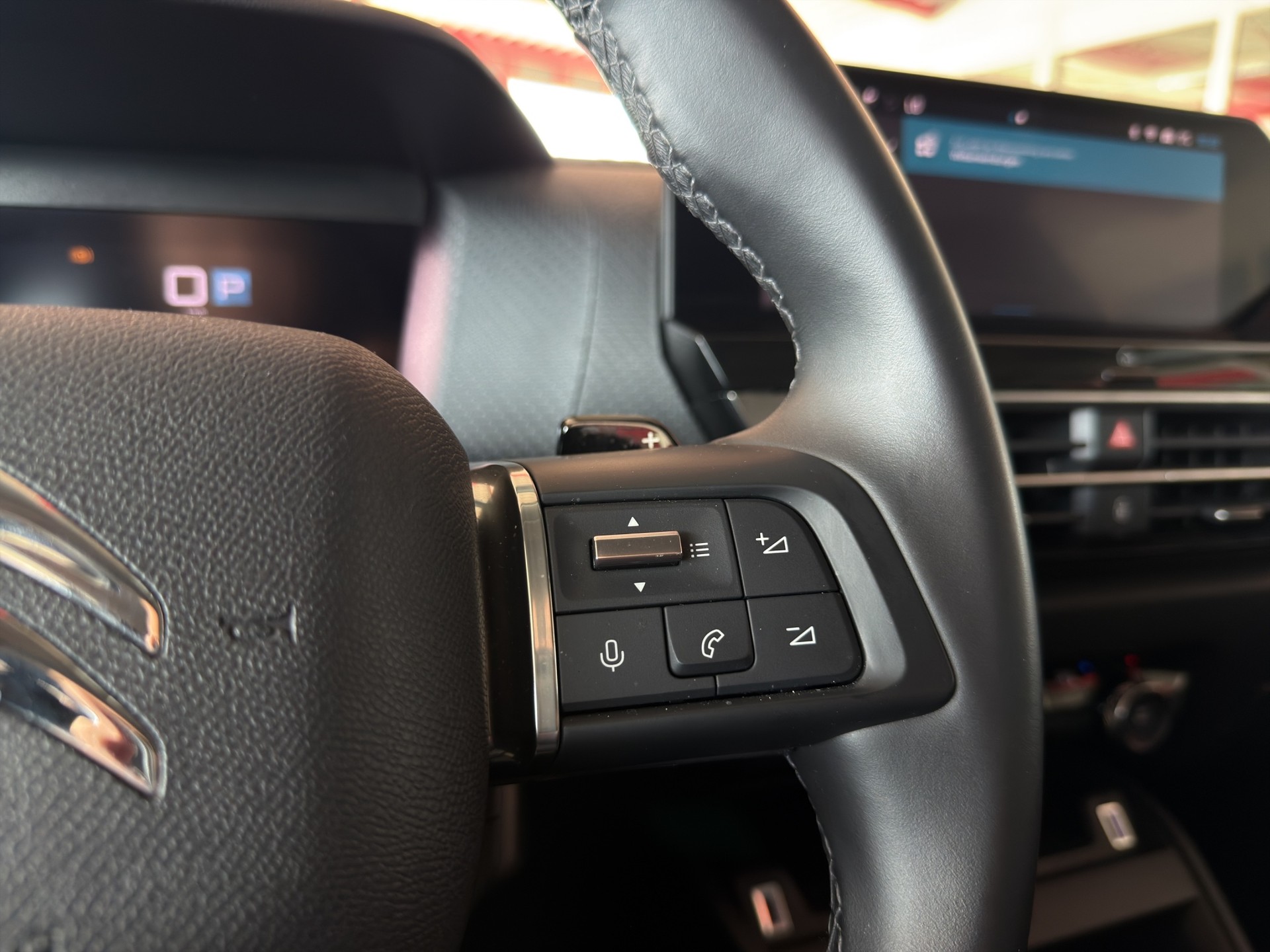 CITROEN C4 1.2 PureTech Max-image-37
