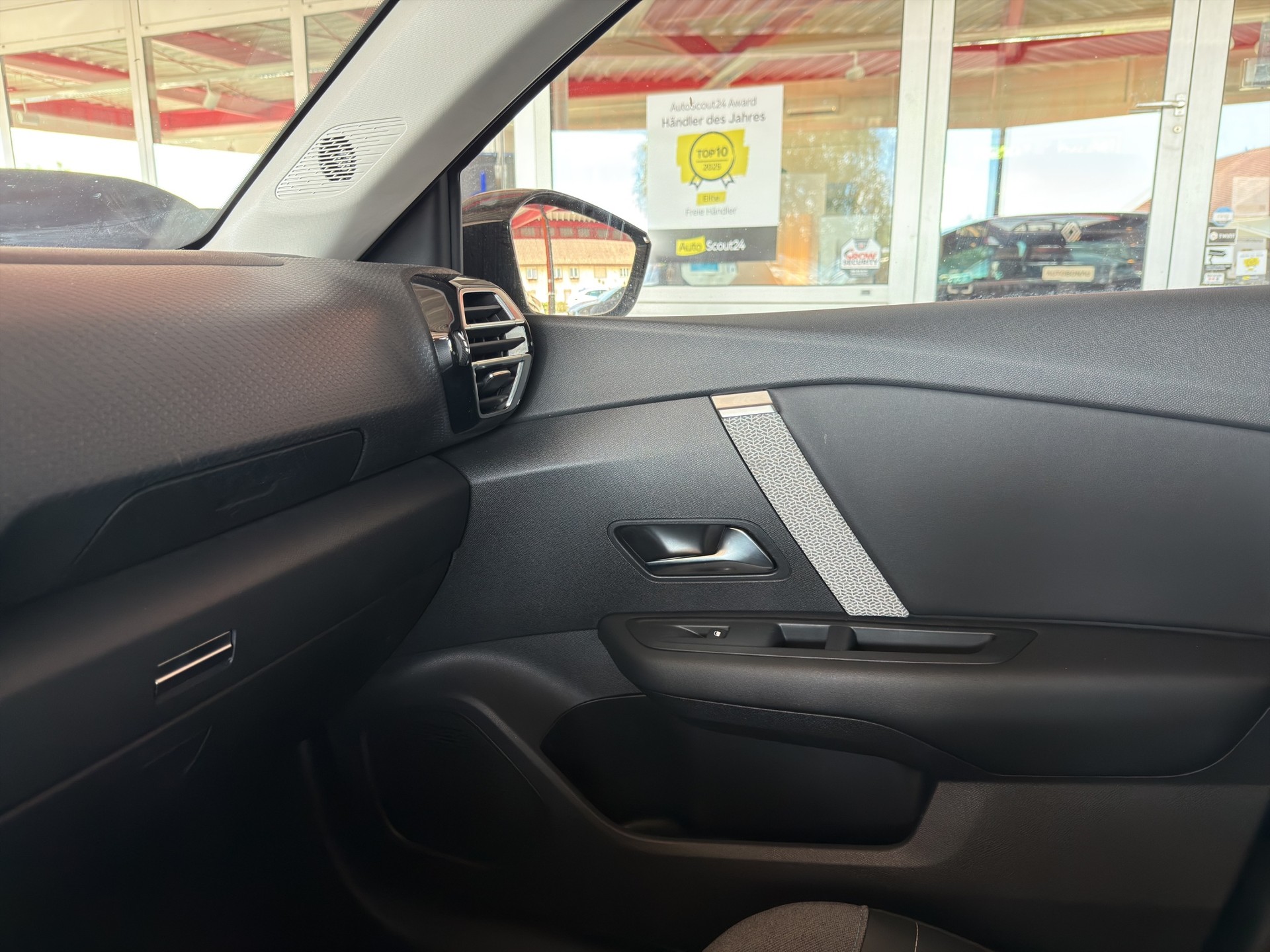 CITROEN C4 1.2 PureTech Max-image-39