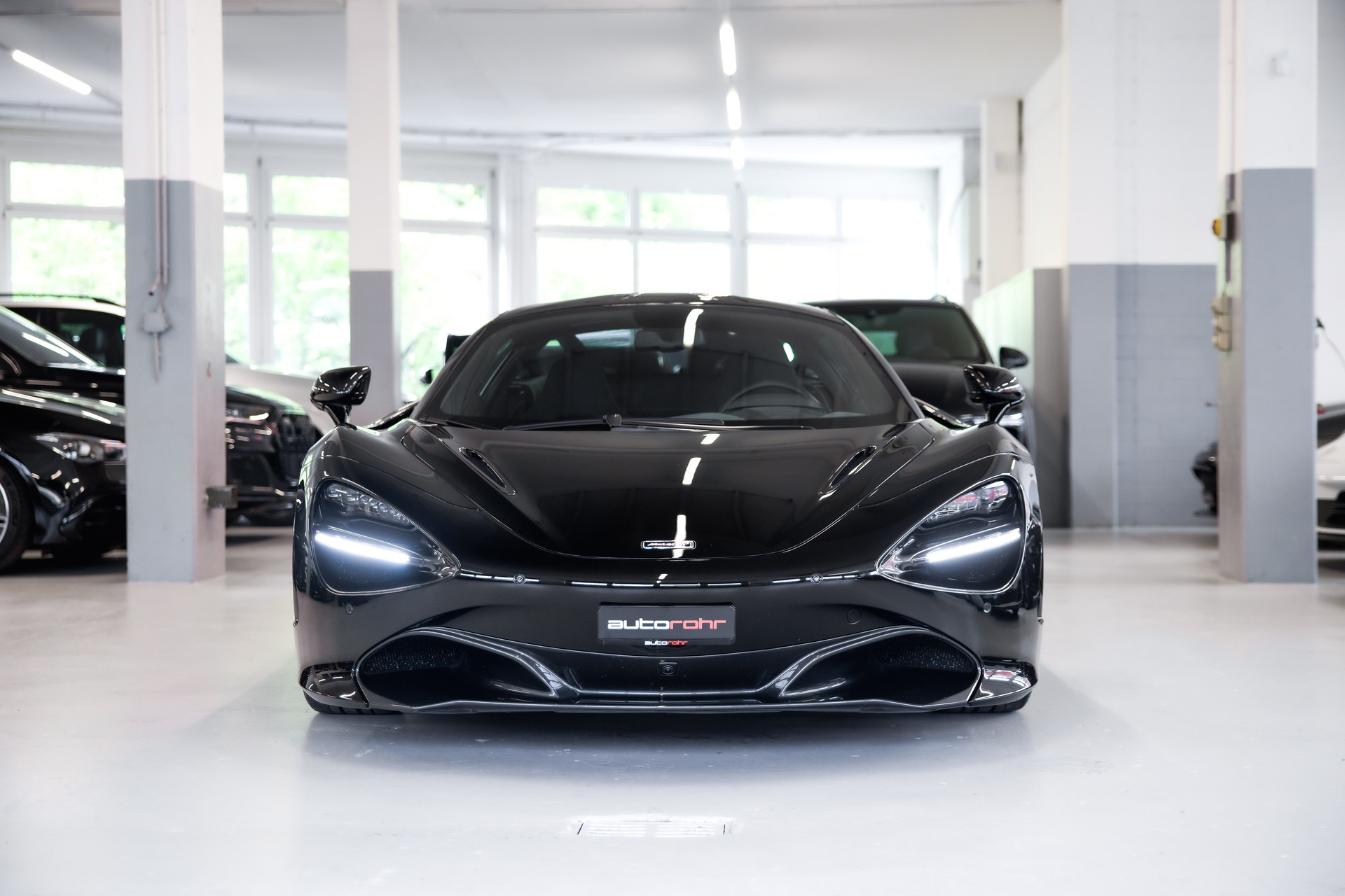 McLAREN 720S Coupé 4.0 V8 SSG-showroom-element-1