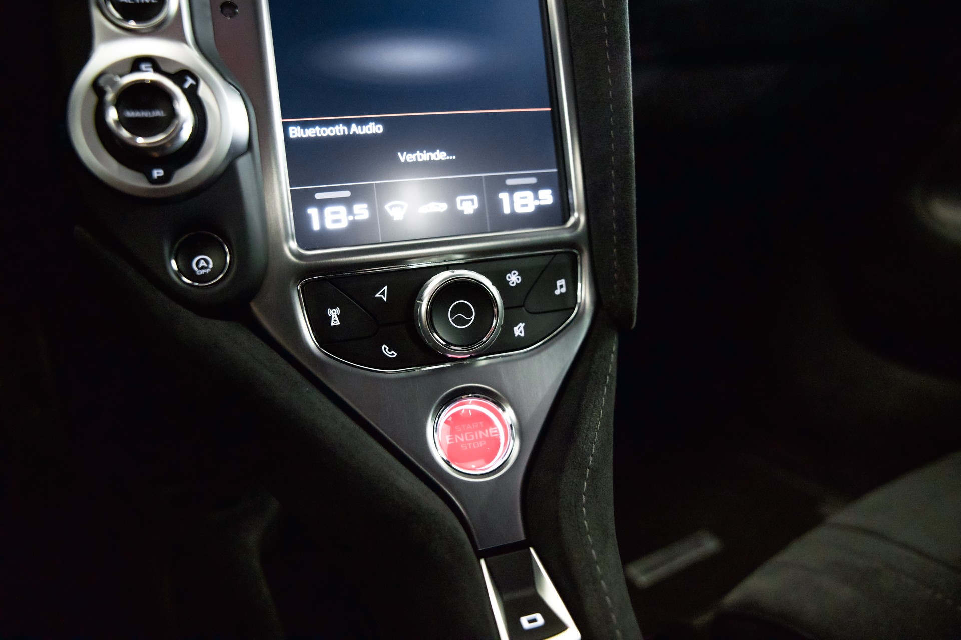 McLAREN 720S Coupé 4.0 V8 SSG-image-23
