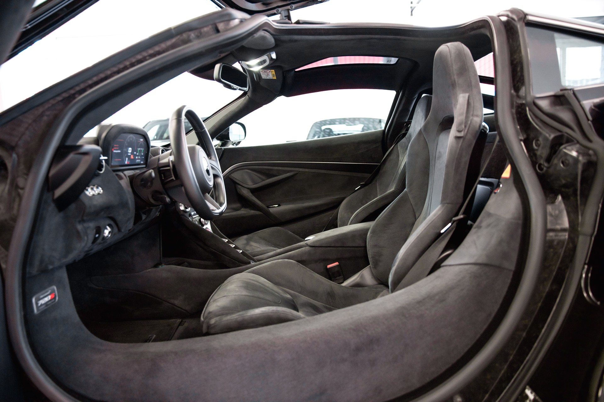 McLAREN 720S Coupé 4.0 V8 SSG-image-15