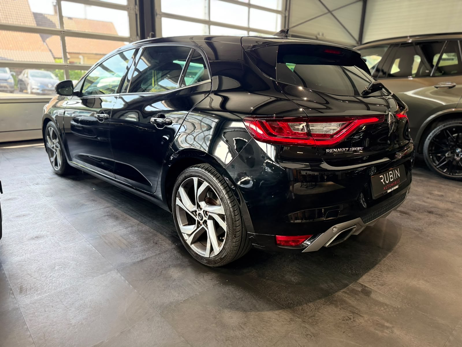 RENAULT Mégane 1.6 16V Turbo GT EDC-showroom-element-1