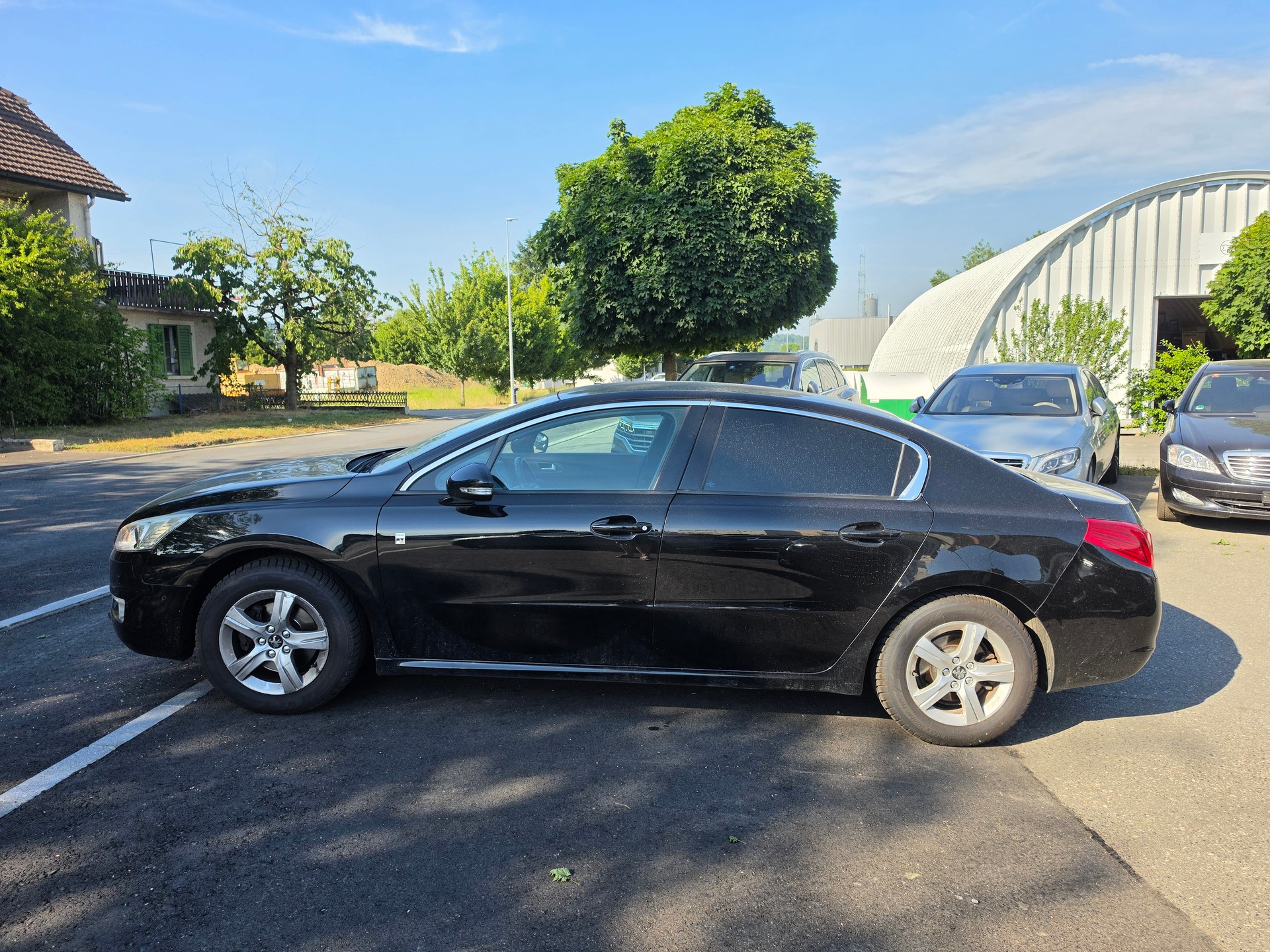 PEUGEOT 508 2.0 HDI Hybrid4 Allure EGS6-image-1
