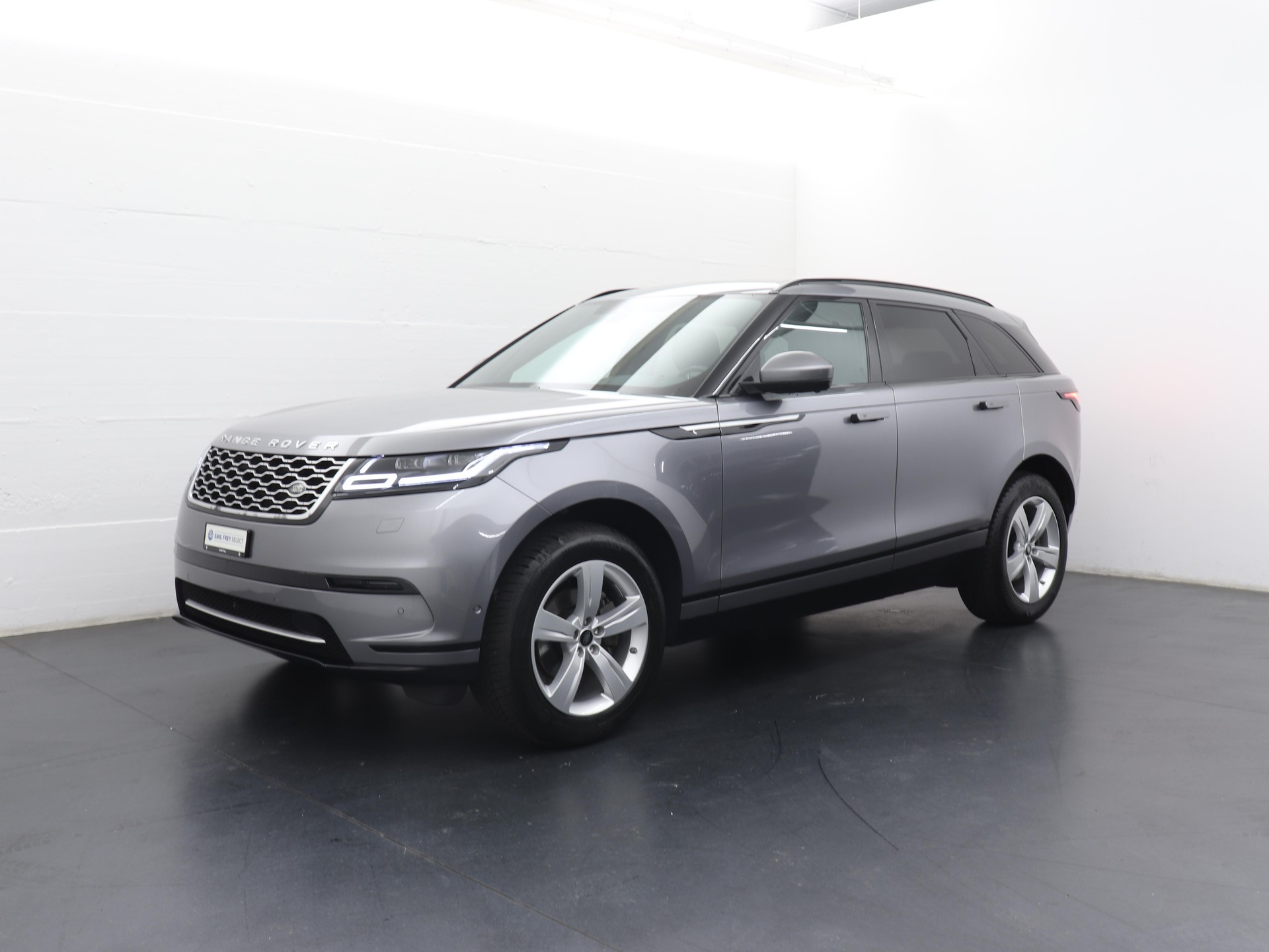 LAND ROVER Range Rover Velar 2.0 T S-showroom-element-1