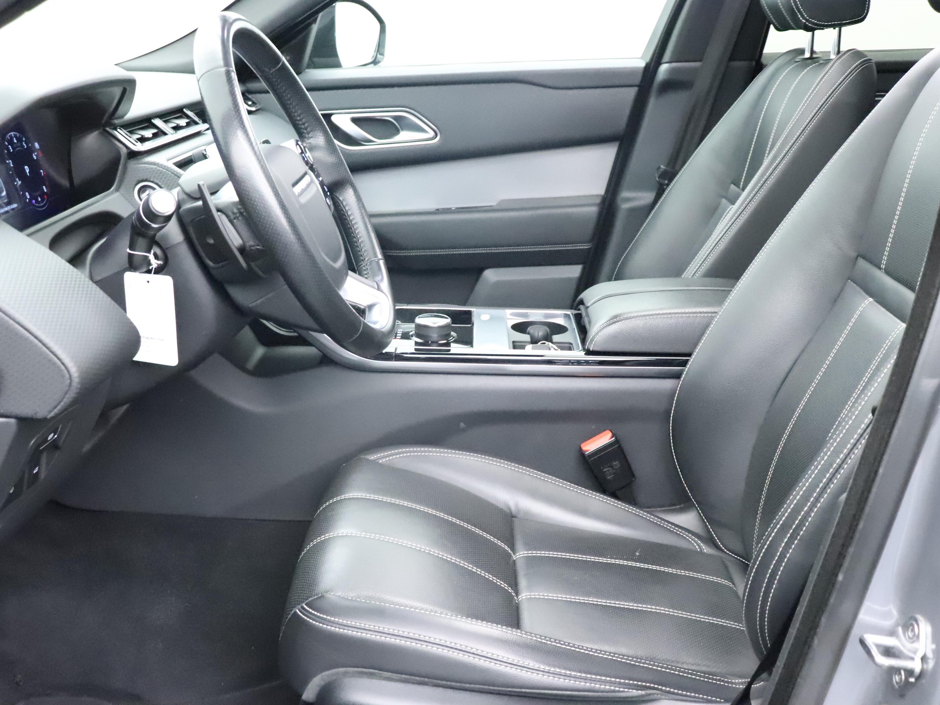 LAND ROVER Range Rover Velar 2.0 T S-showroom-element-2