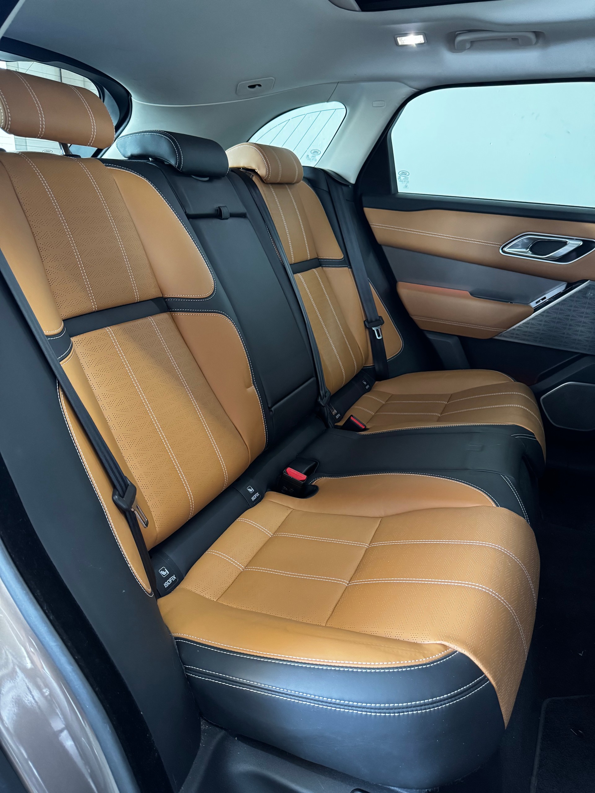 LAND ROVER Range Rover Velar R-Dynamic D 240 HSE Automatic-image-23