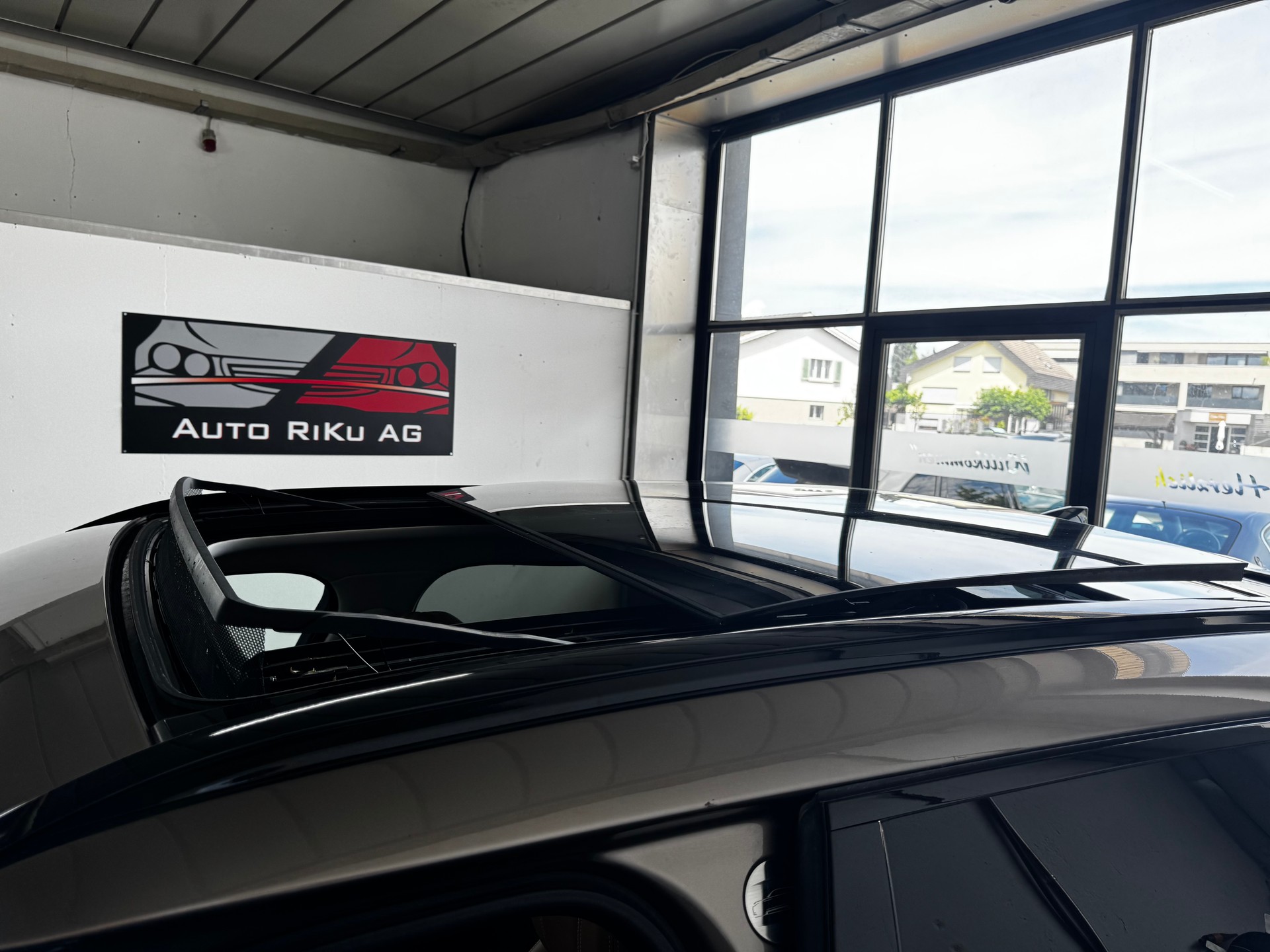 LAND ROVER Range Rover Velar R-Dynamic D 240 HSE Automatic-image-18