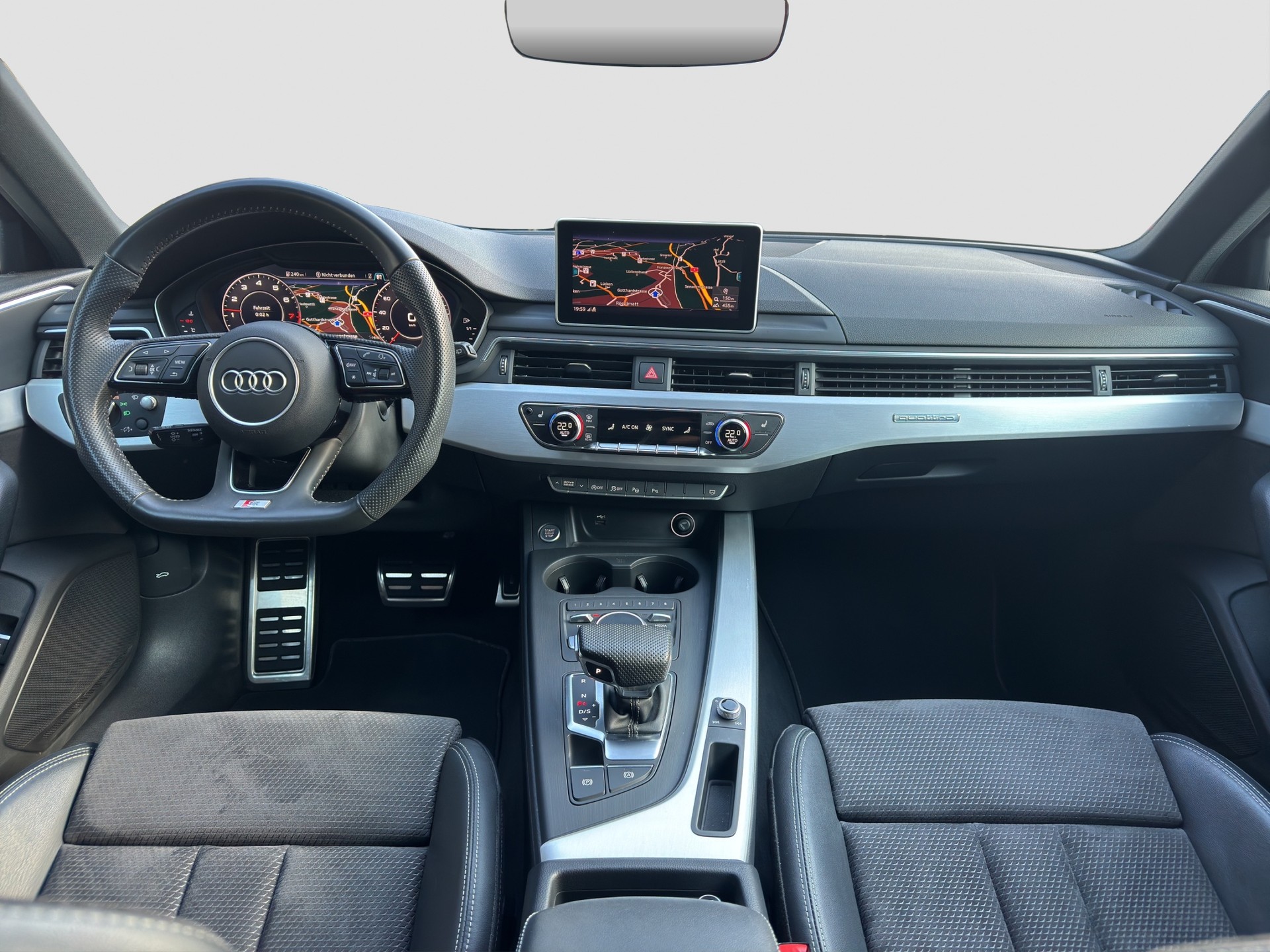 AUDI A4 Avant 45 TFSI Sport S-tronic quattro-image-3