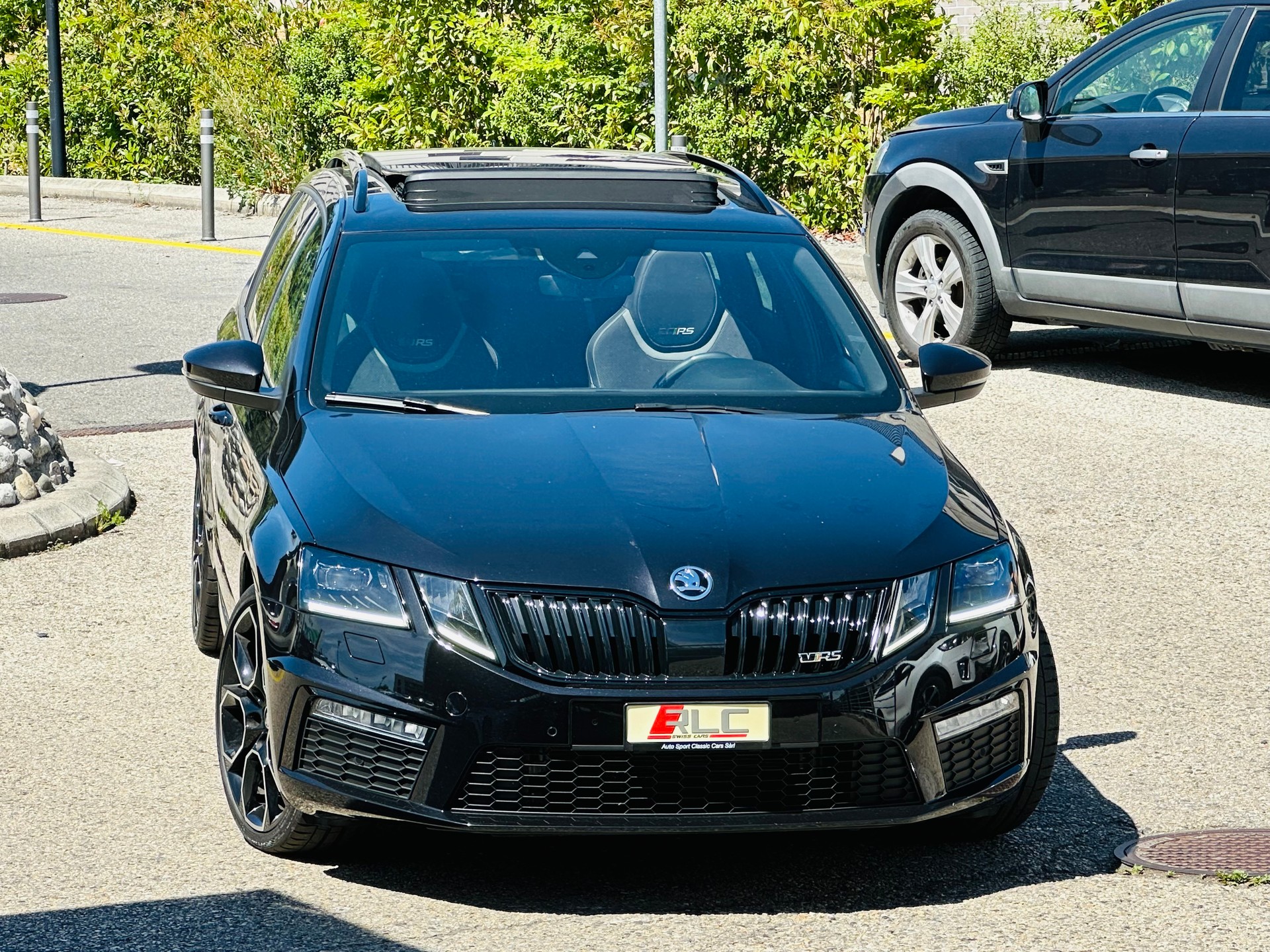 SKODA Octavia Combi 2.0 TSI RS DSG-showroom-element-1