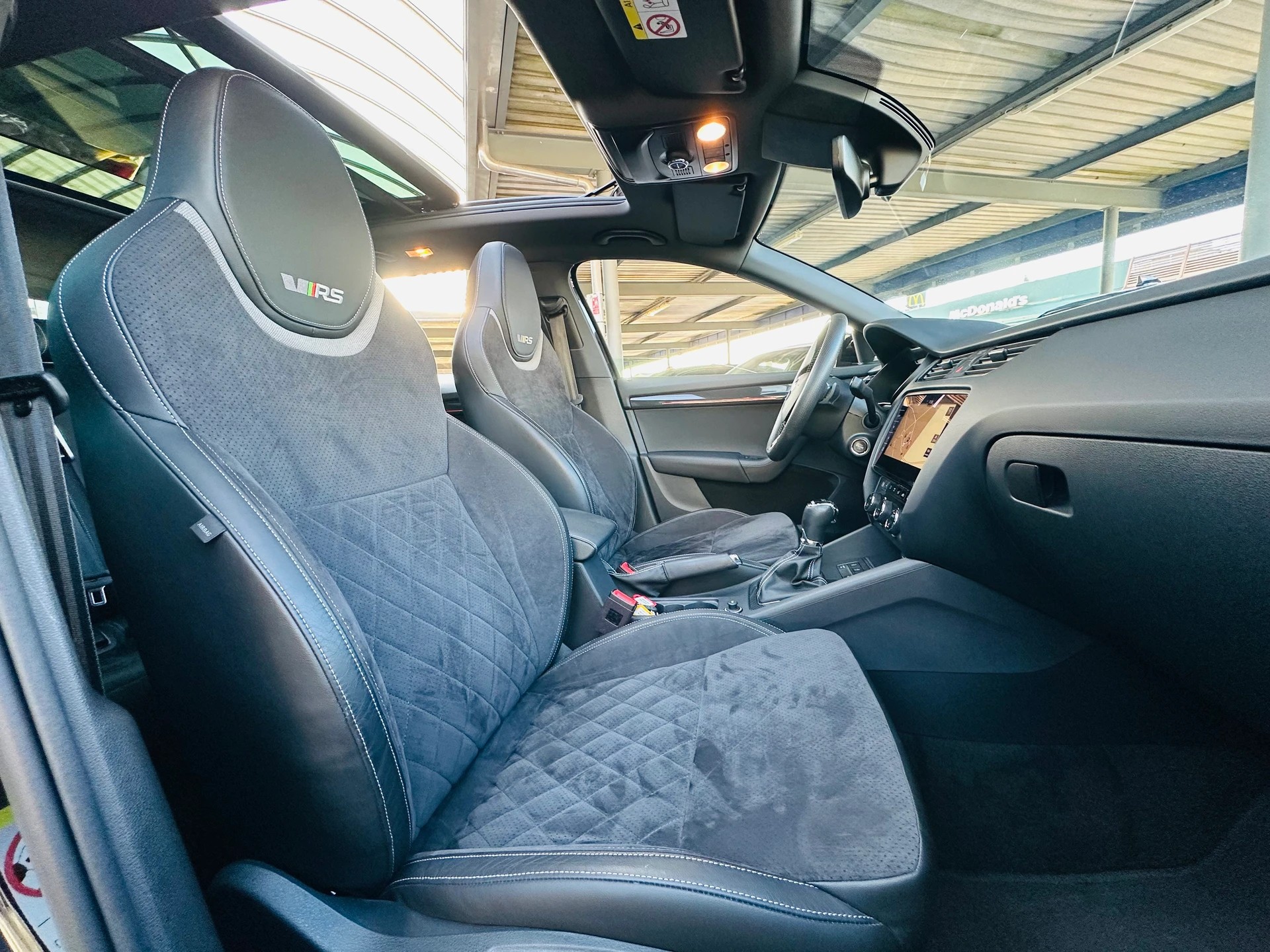 SKODA Octavia Combi 2.0 TSI RS DSG-image-20