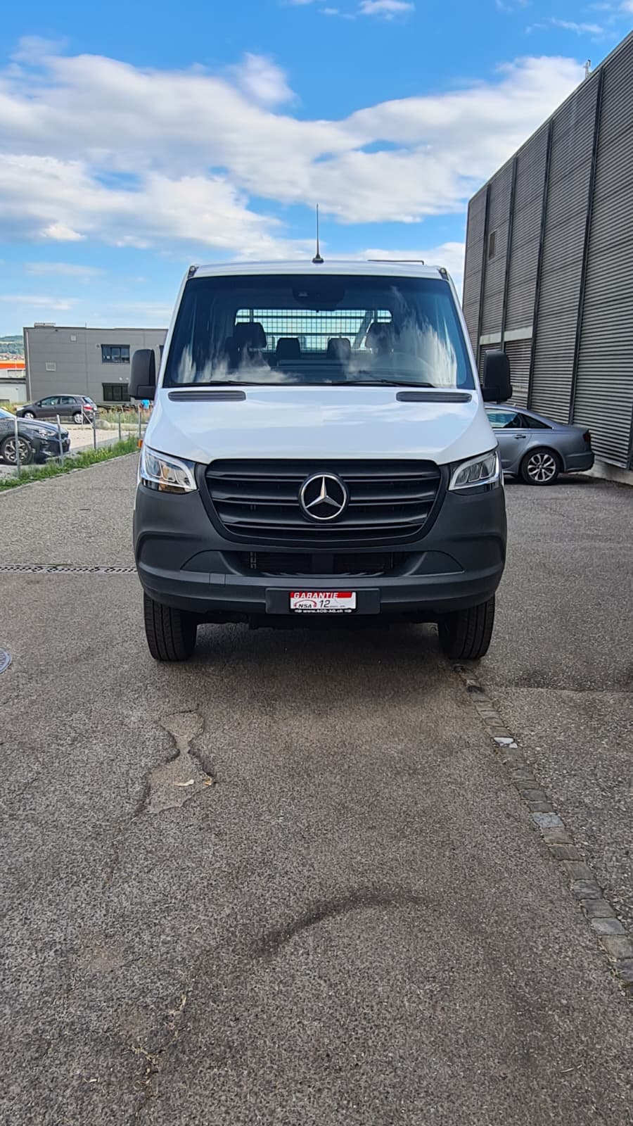 MERCEDES-BENZ Sprinter 319 CDI Standard 9G-TRONIC 4x4 ** 6-Plätzer ** Klimaanlage ** Anh-Kupplung 3500kg ** Nutzlast 700kg ** Modell 2024-showroom-element-1