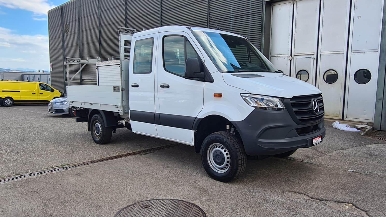 MERCEDES-BENZ Sprinter 319 CDI Standard 9G-TRONIC 4x4 ** 6-Plätzer ** Klimaanlage ** Anh-Kupplung 3500kg ** Nutzlast 700kg ** Modell 2024