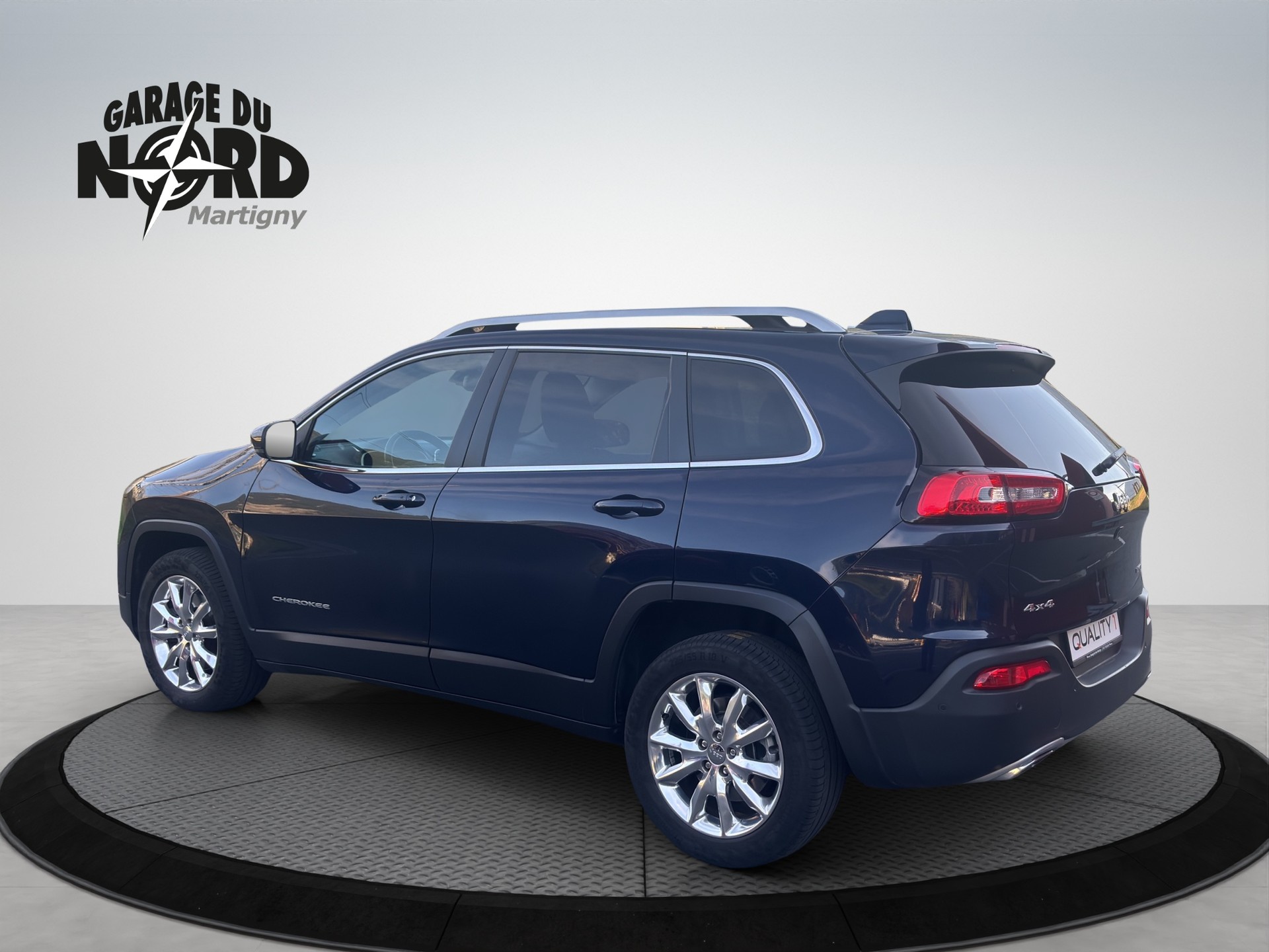 JEEP Cherokee 3.2 Limited AWD 9ATX-showroom-element-3