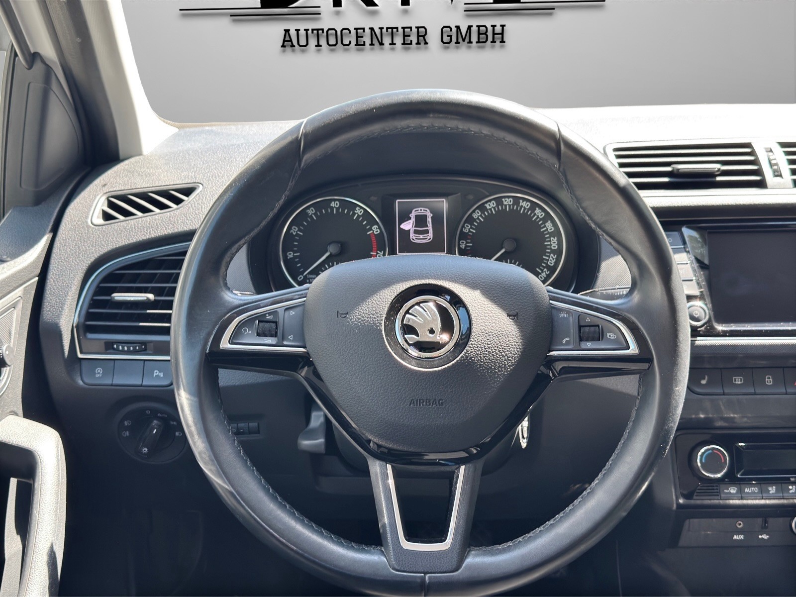 SKODA Fabia 1.2 TSI Style DSG-image-9