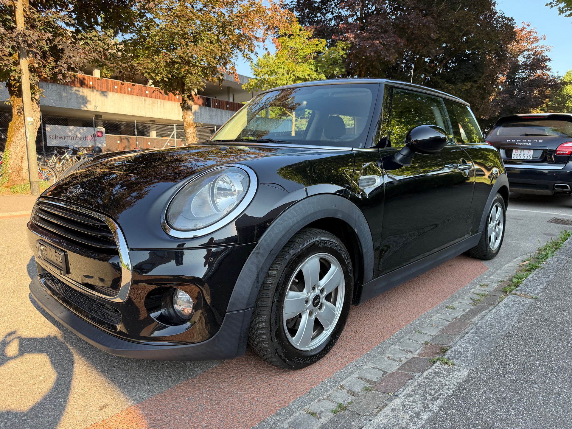 MINI COOPER-showroom-element-3