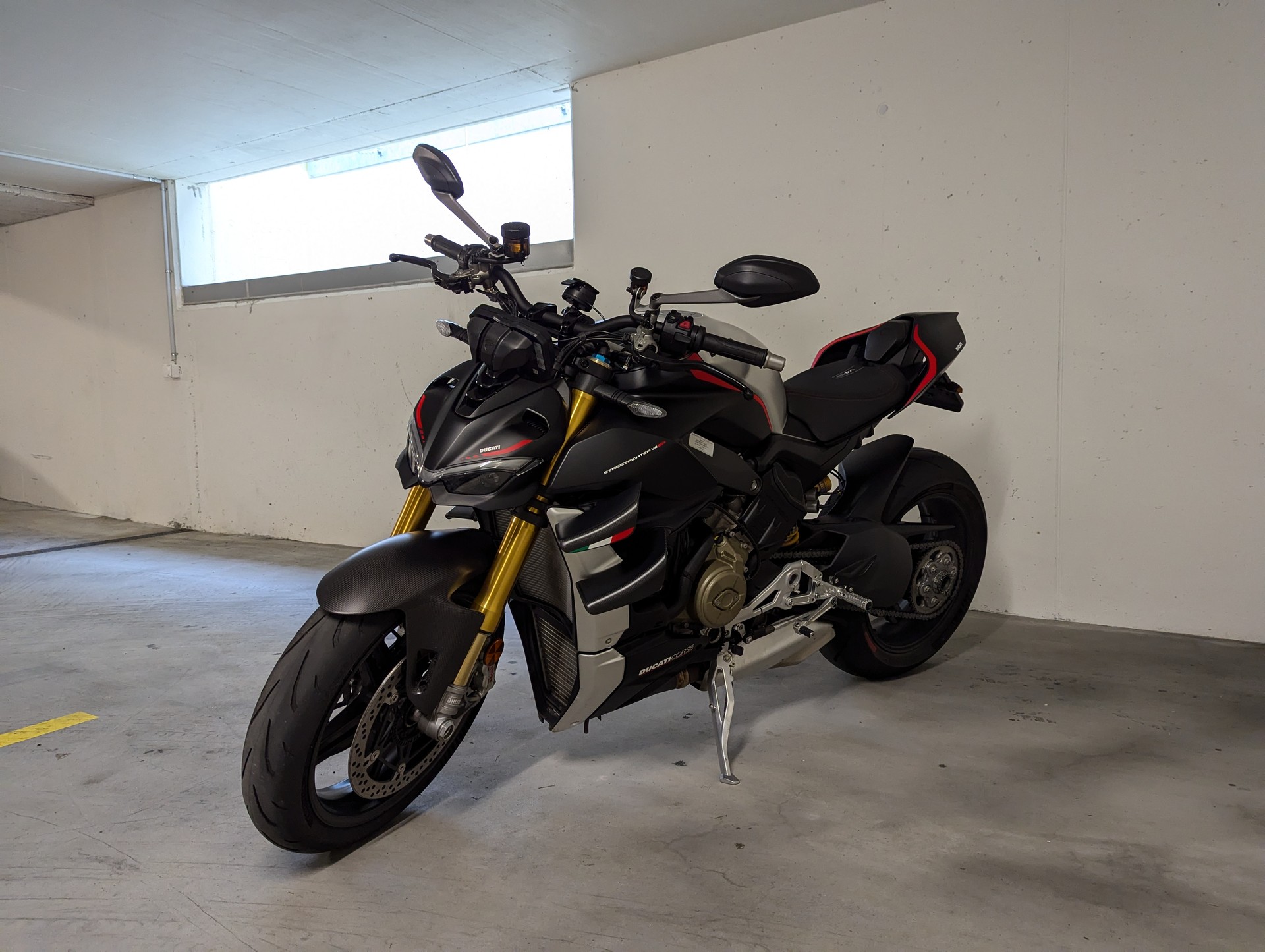 DUCATI Streetfighter V4 SP-image-0