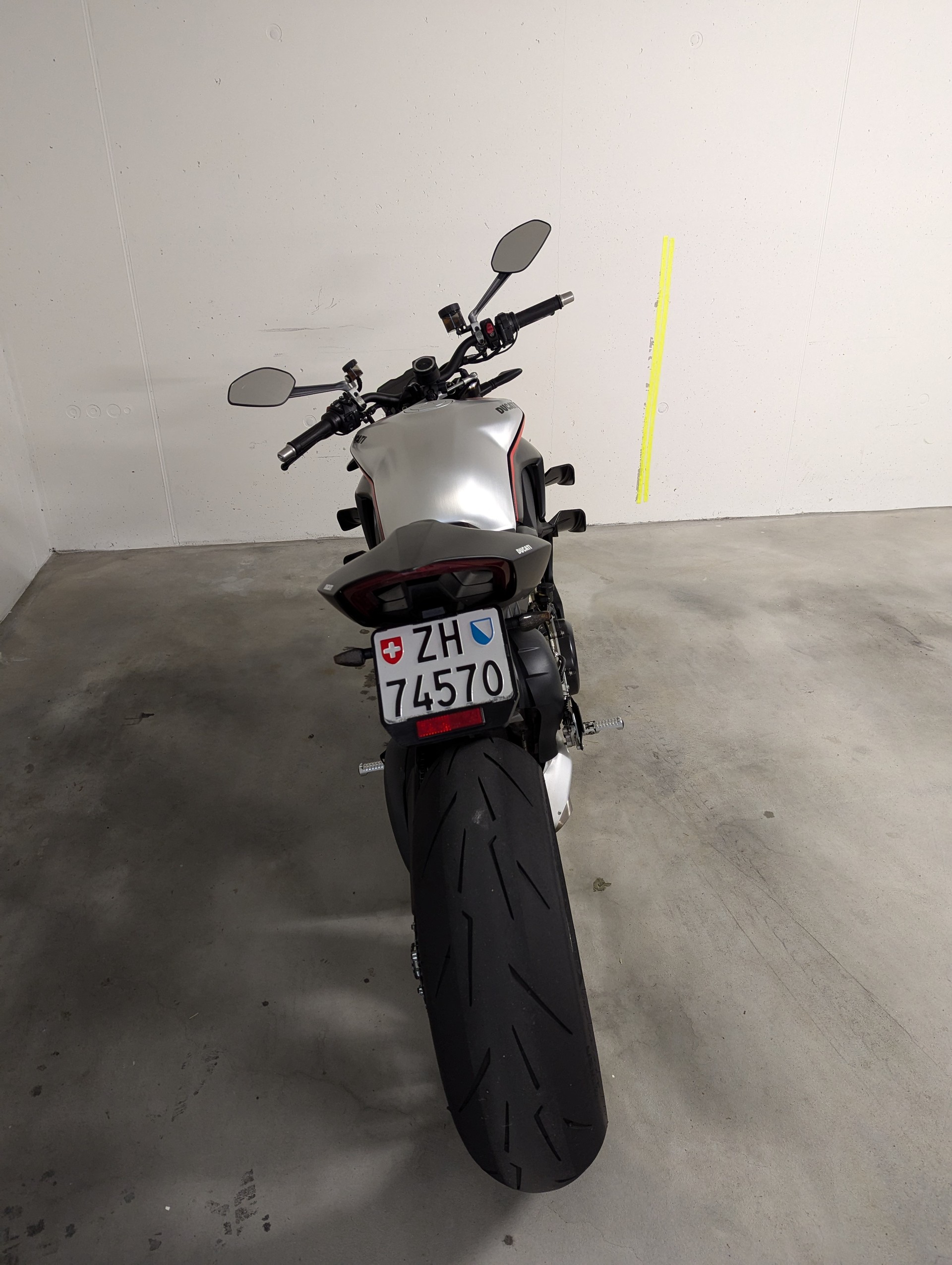 DUCATI Streetfighter V4 SP-image-4