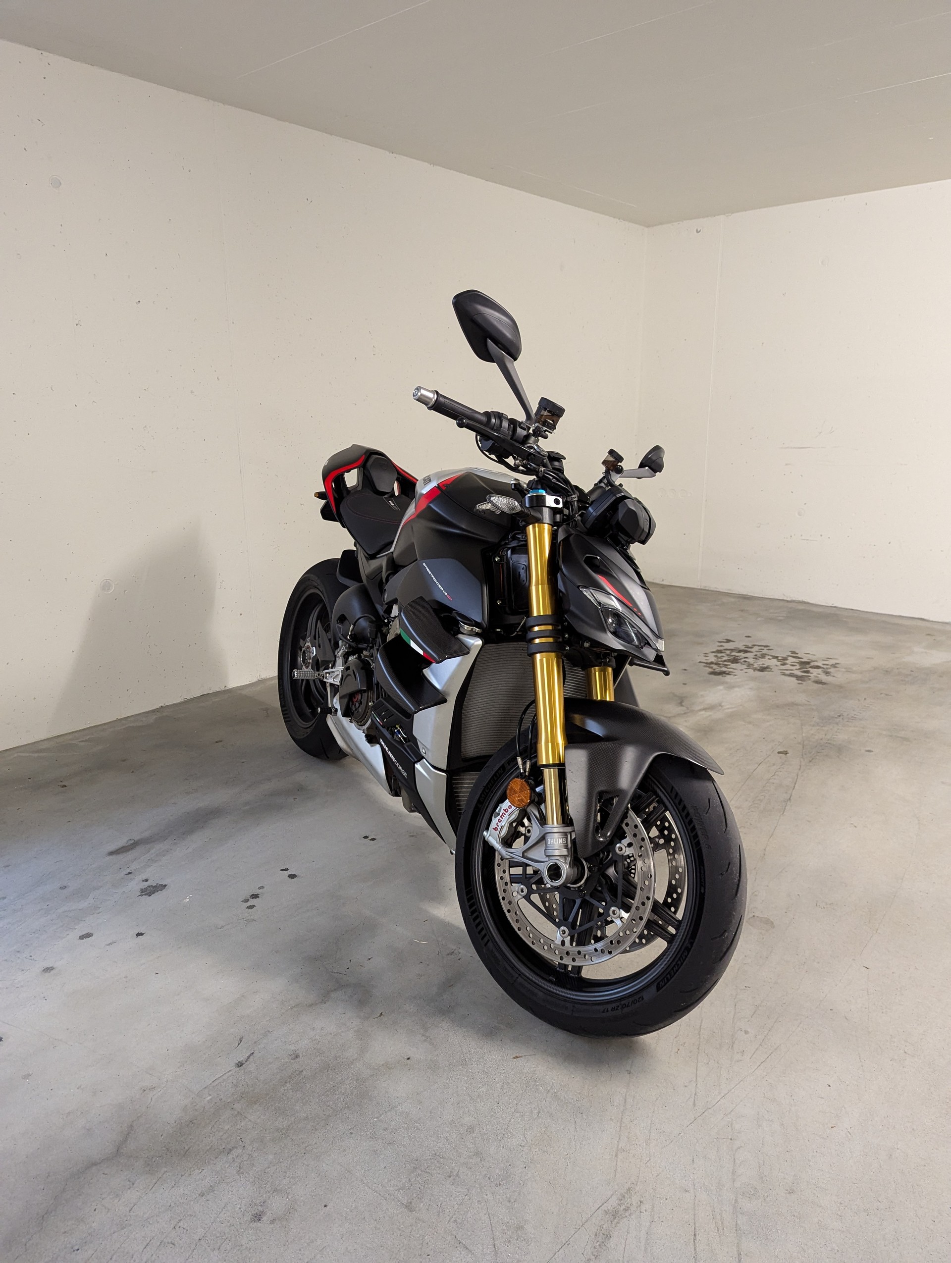 DUCATI Streetfighter V4 SP-image-1