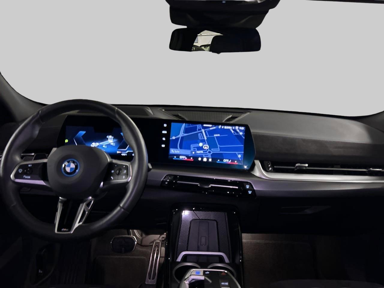 BMW iX2 30 xDrive M Sport-image-17