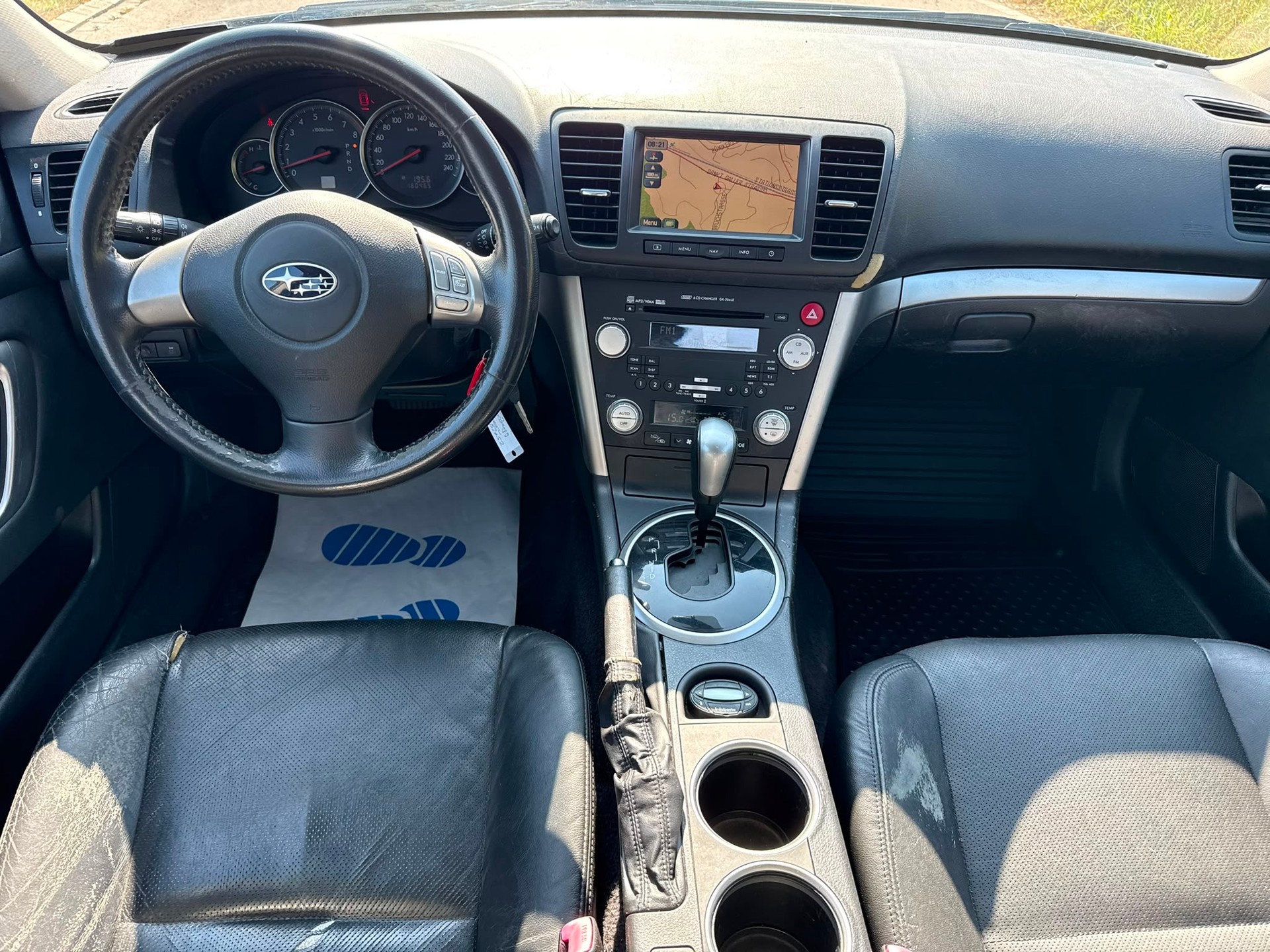 SUBARU Legacy 2.0R AWD Swiss-image-11