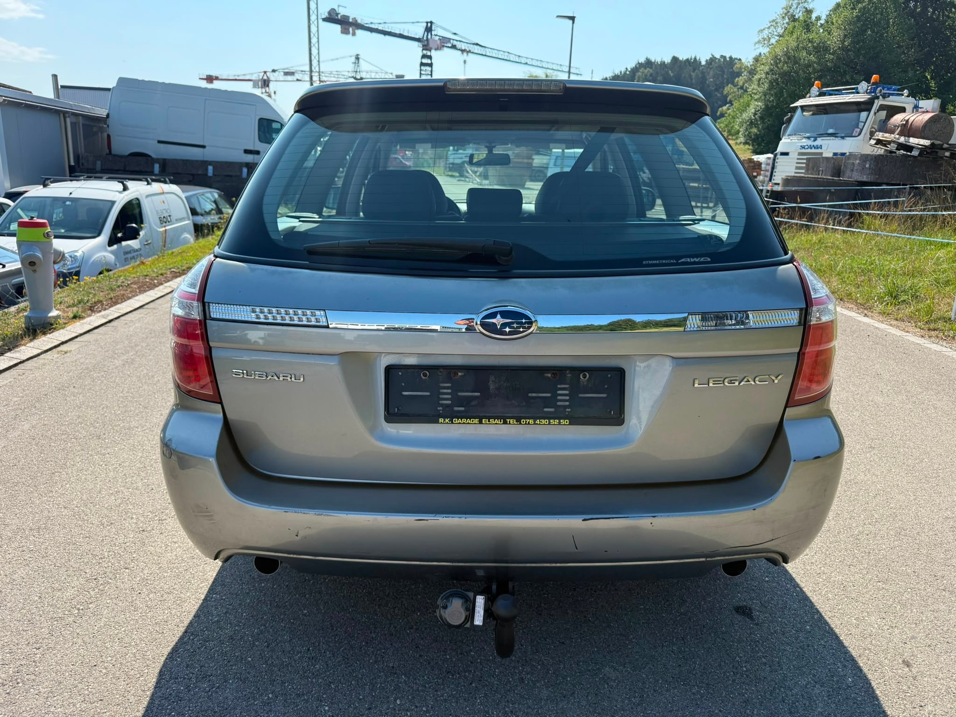 SUBARU Legacy 2.0R AWD Swiss-image-5