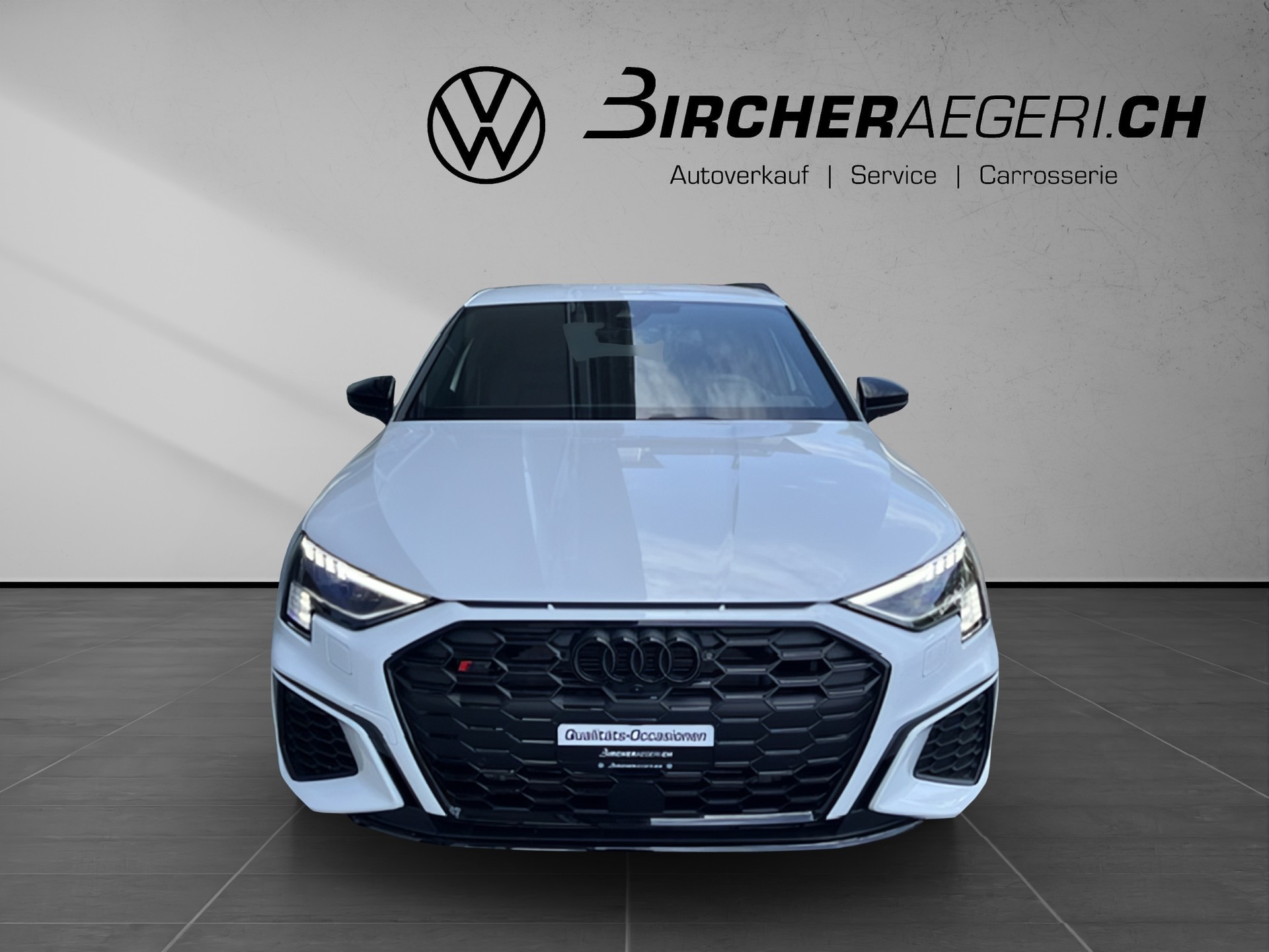 AUDI S3 Sportback 2.0 TFSI quattro S-tronic-showroom-element-1