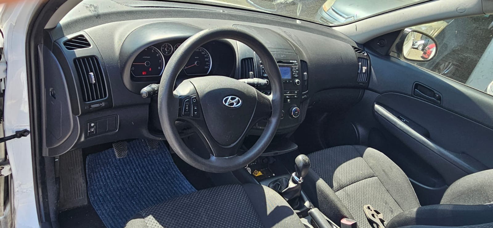 HYUNDAI i30 1.4 Comfort-image-3