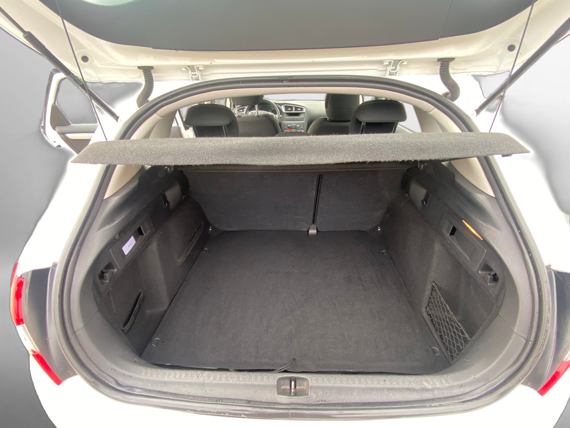 CITROEN C4 Berline 1.6 VTi Séduction BVA4-image-15