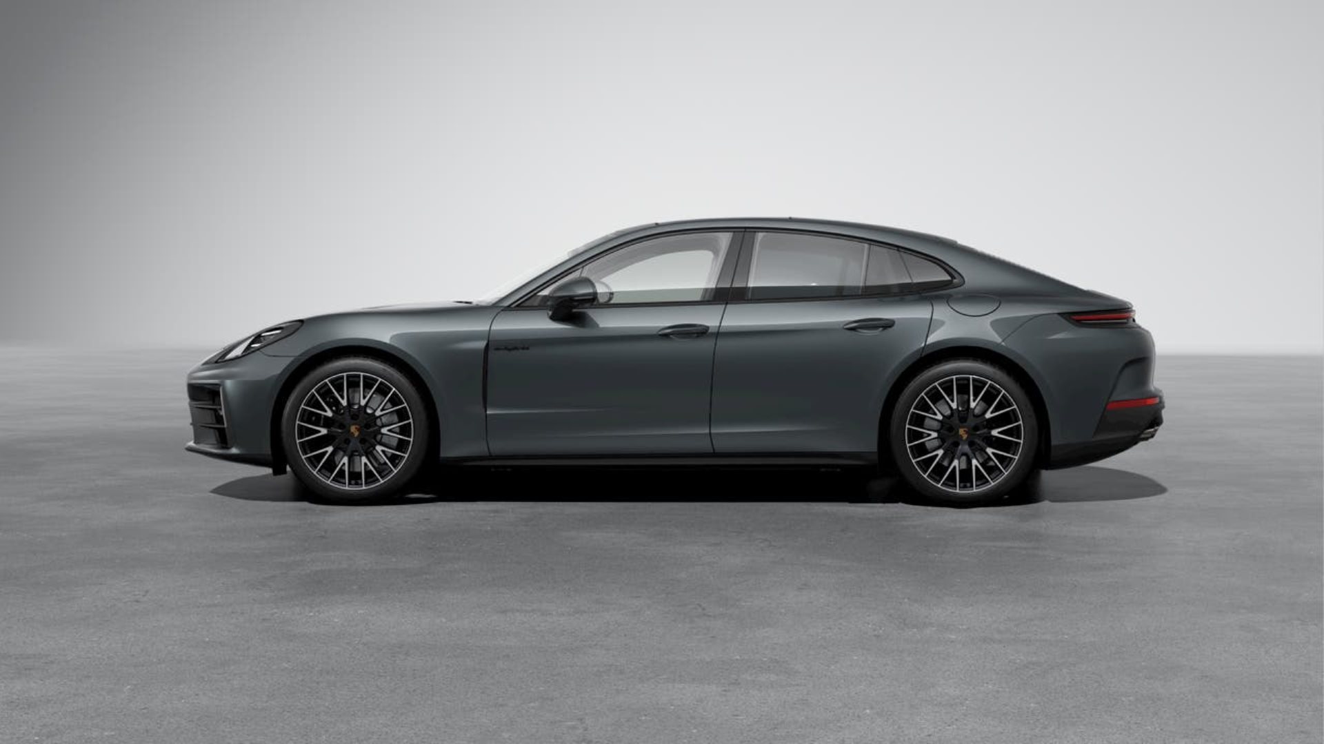 PORSCHE Panamera 4S E-Hybrid-showroom-element-1