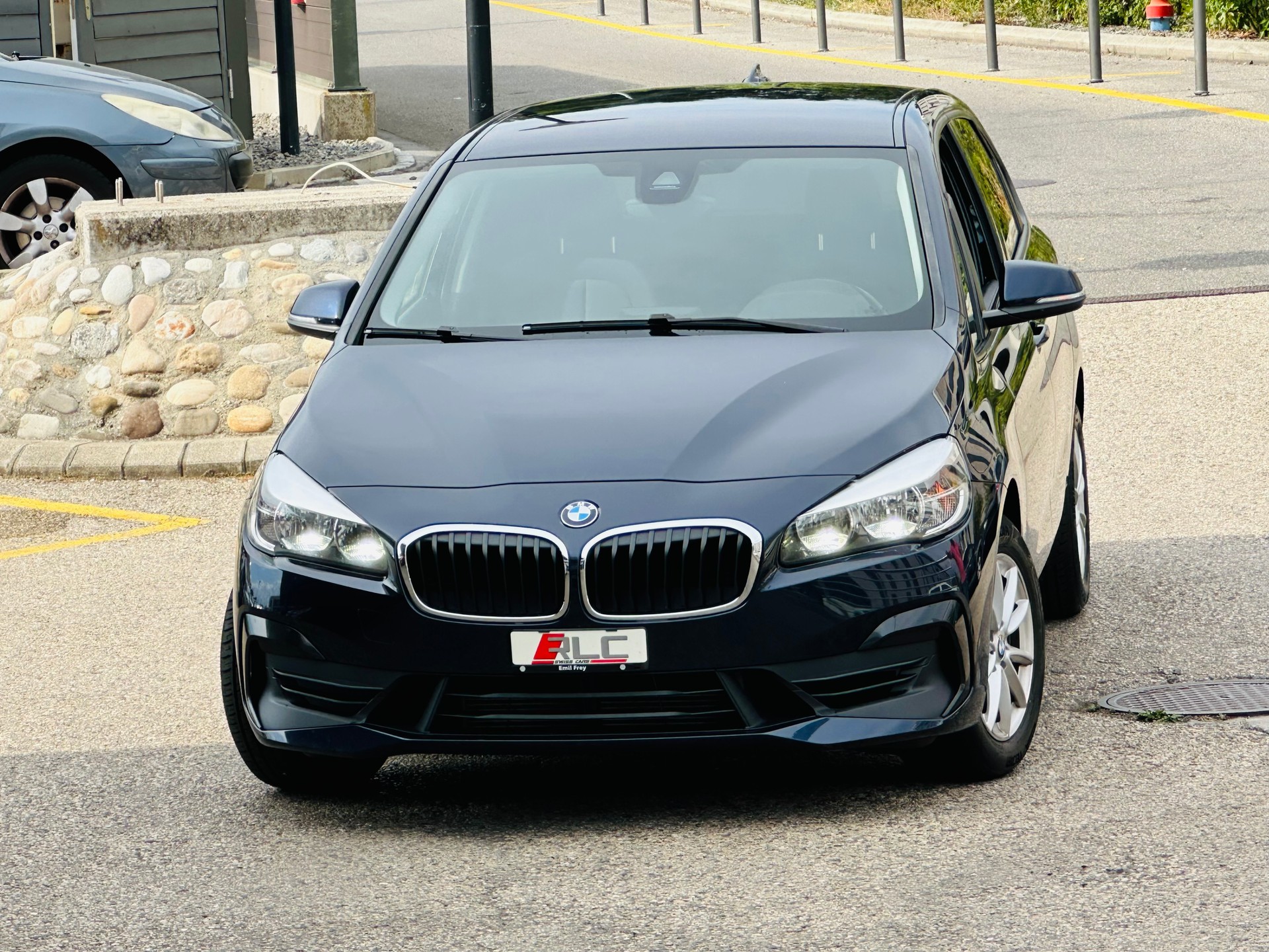 BMW 220i Active Tourer DKG-image-4