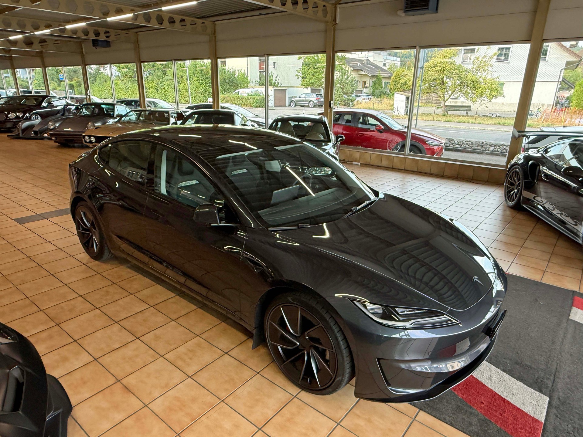 TESLA Performance Highland-image-4