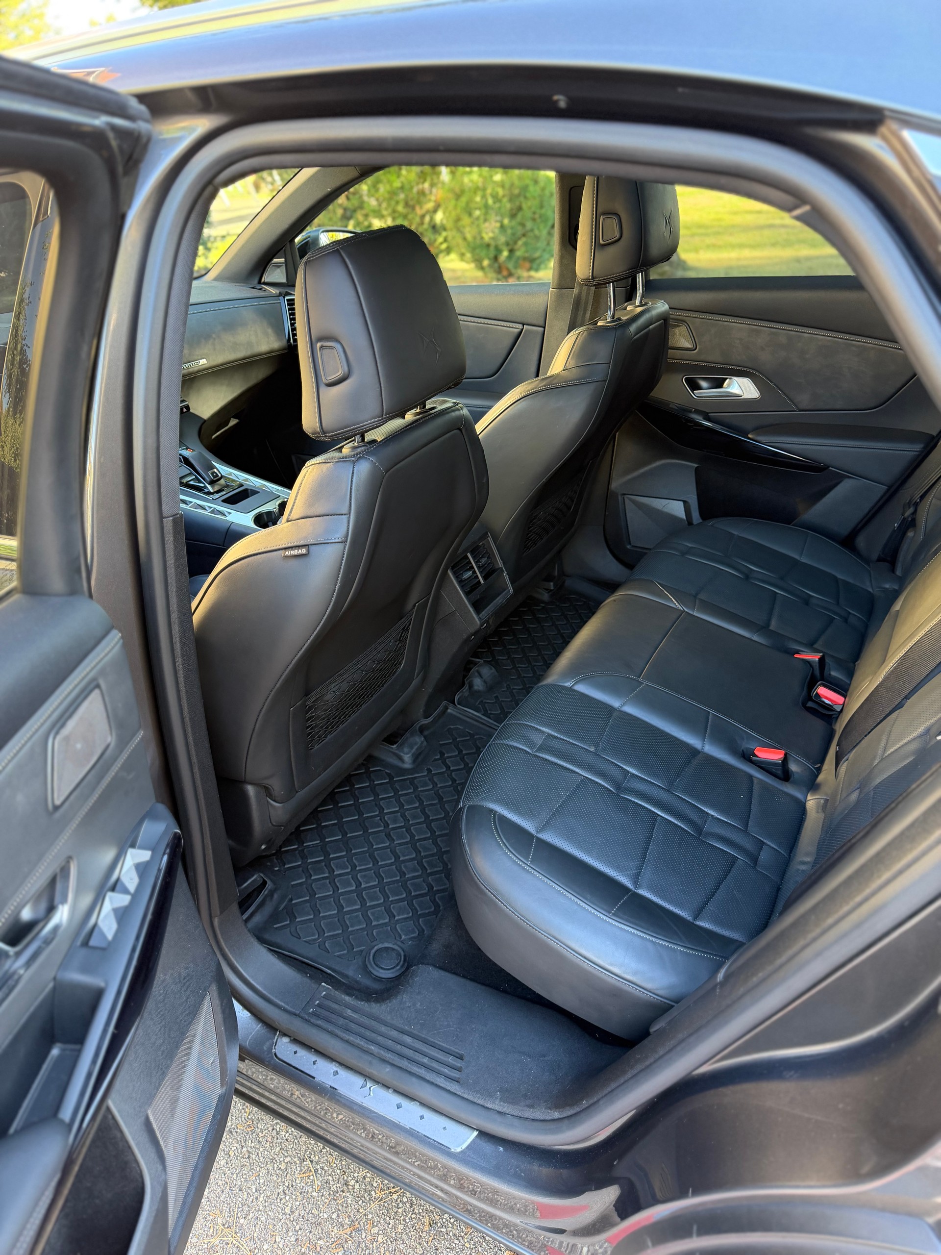 DS AUTOMOBILES 1.6 PureTech 225 So Chic-image-16