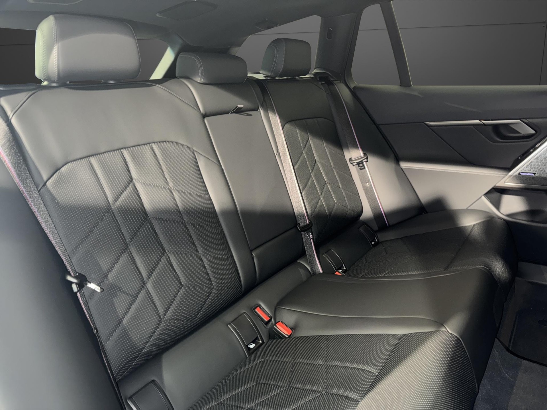 BMW 5er Reihe G61 Touring 540d xDrive-image-12