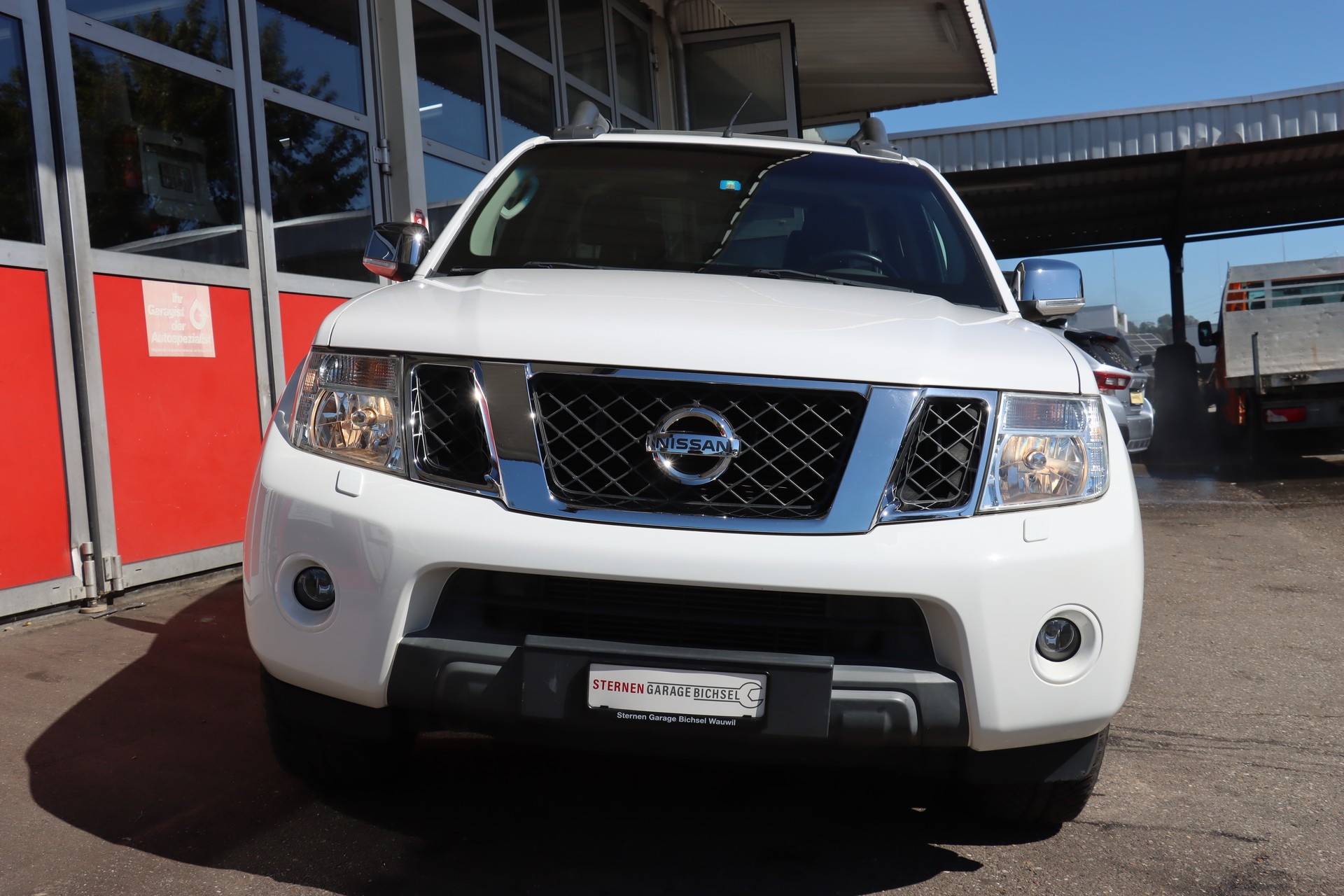 NISSAN Navara V6 Double Cab LE 3.0 dCi 4WD LB Automat-showroom-element-2