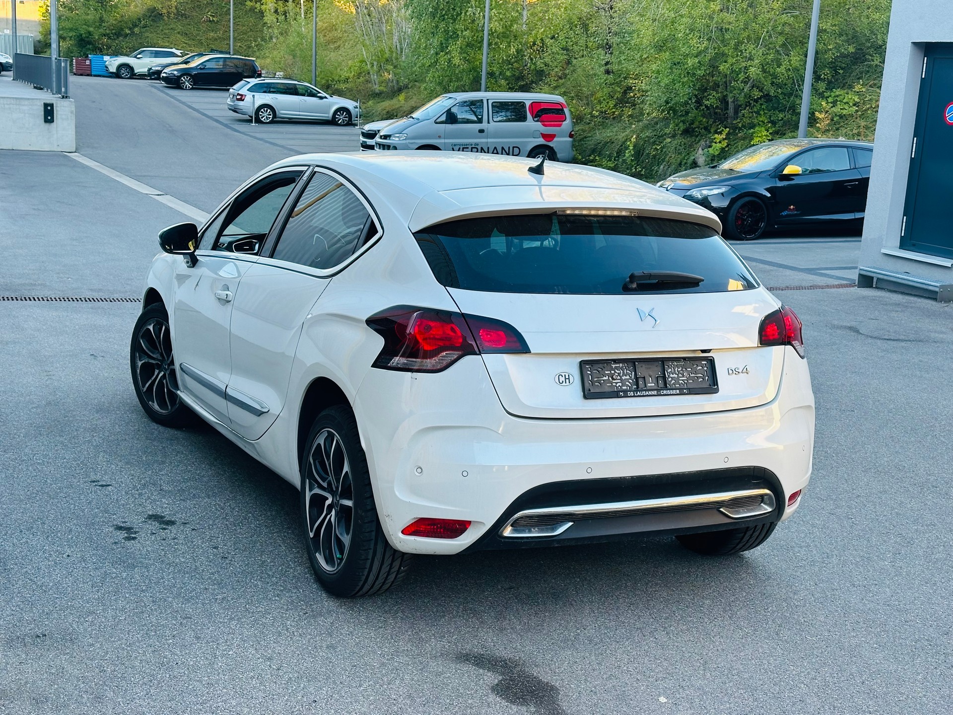 DS AUTOMOBILES DS 4 Crossback 1.6 THP Sport Chic Automatic-image-4