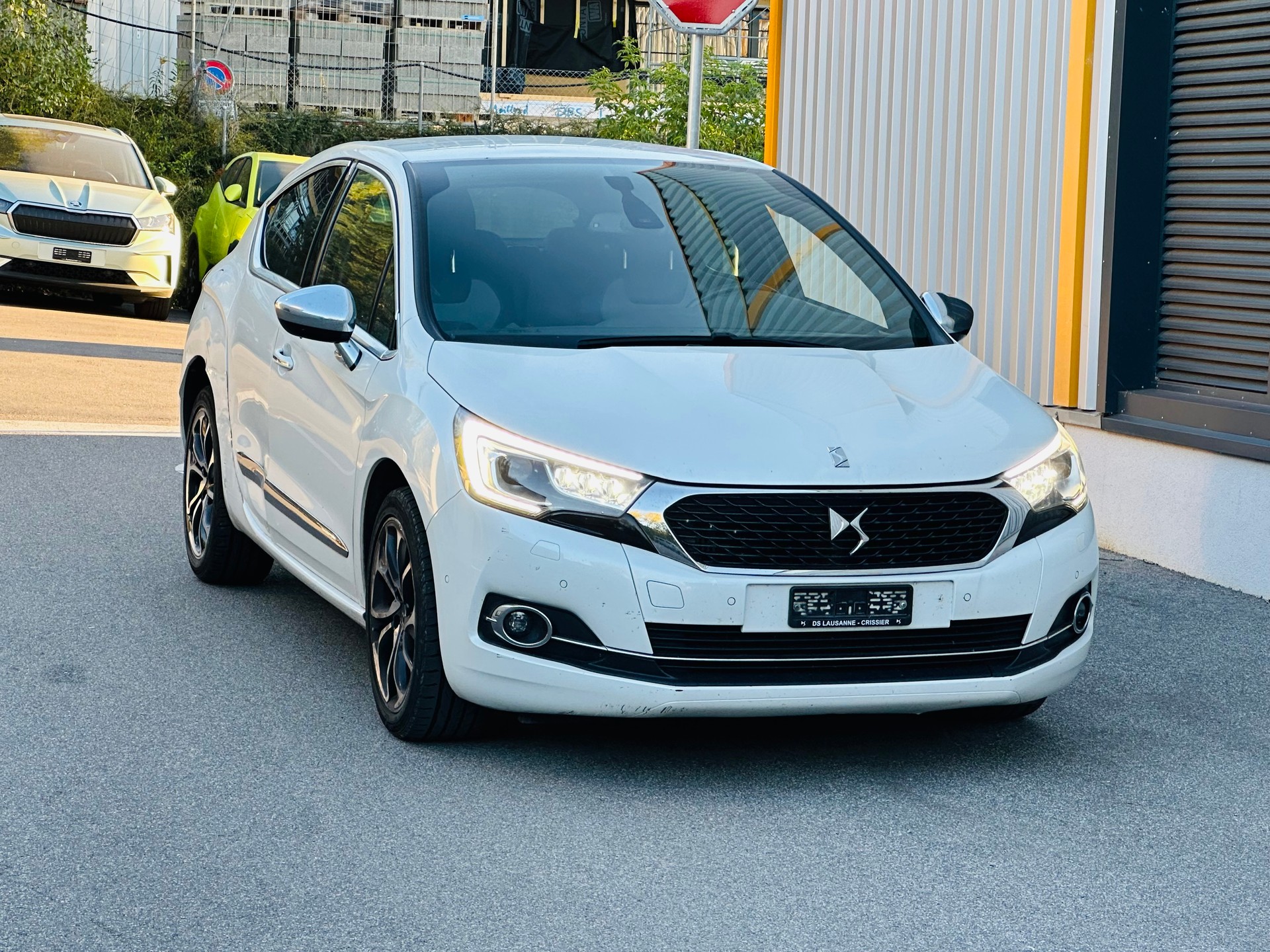DS AUTOMOBILES DS 4 Crossback 1.6 THP Sport Chic Automatic-showroom-element-2