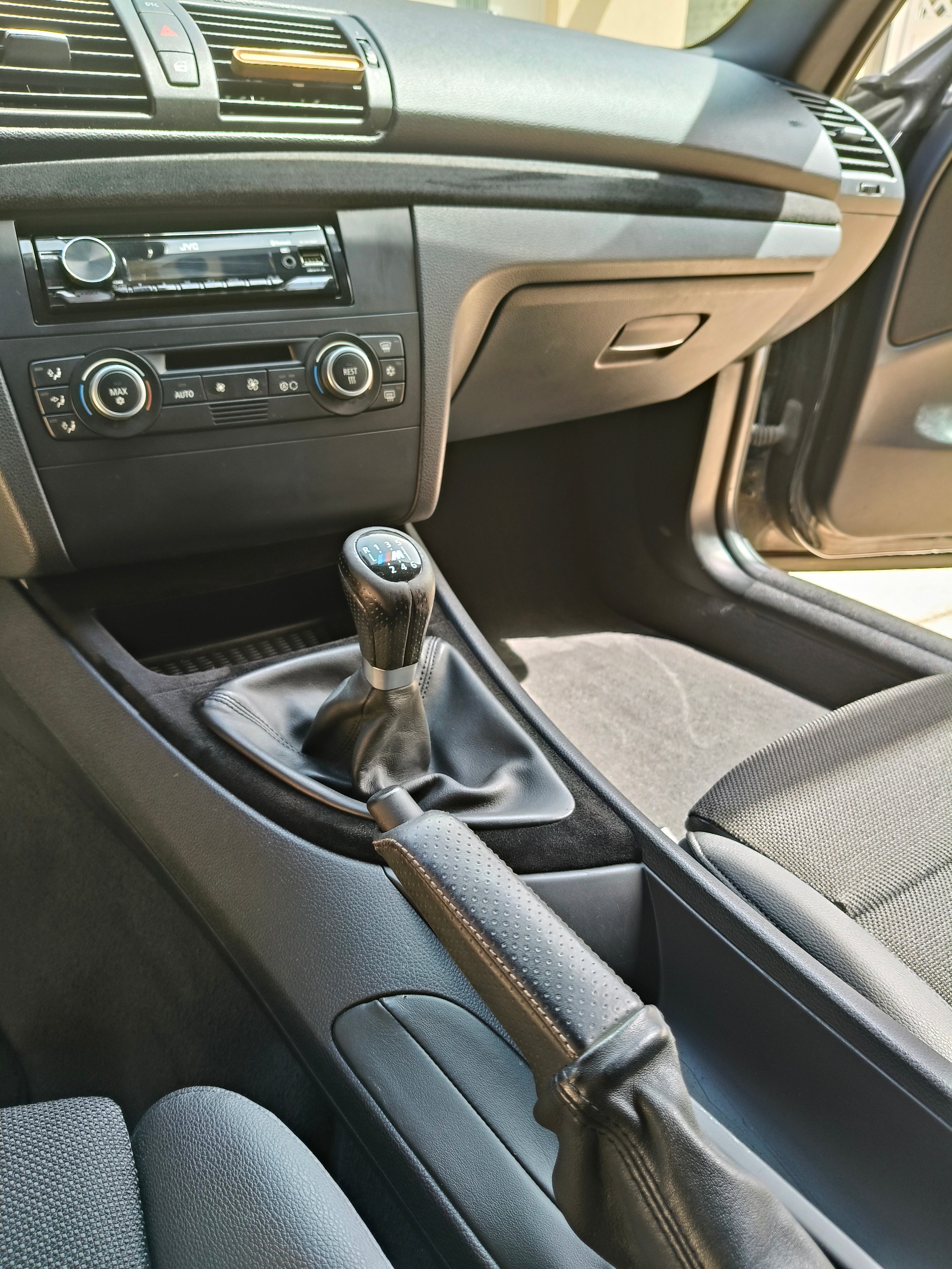BMW 135i-image-7