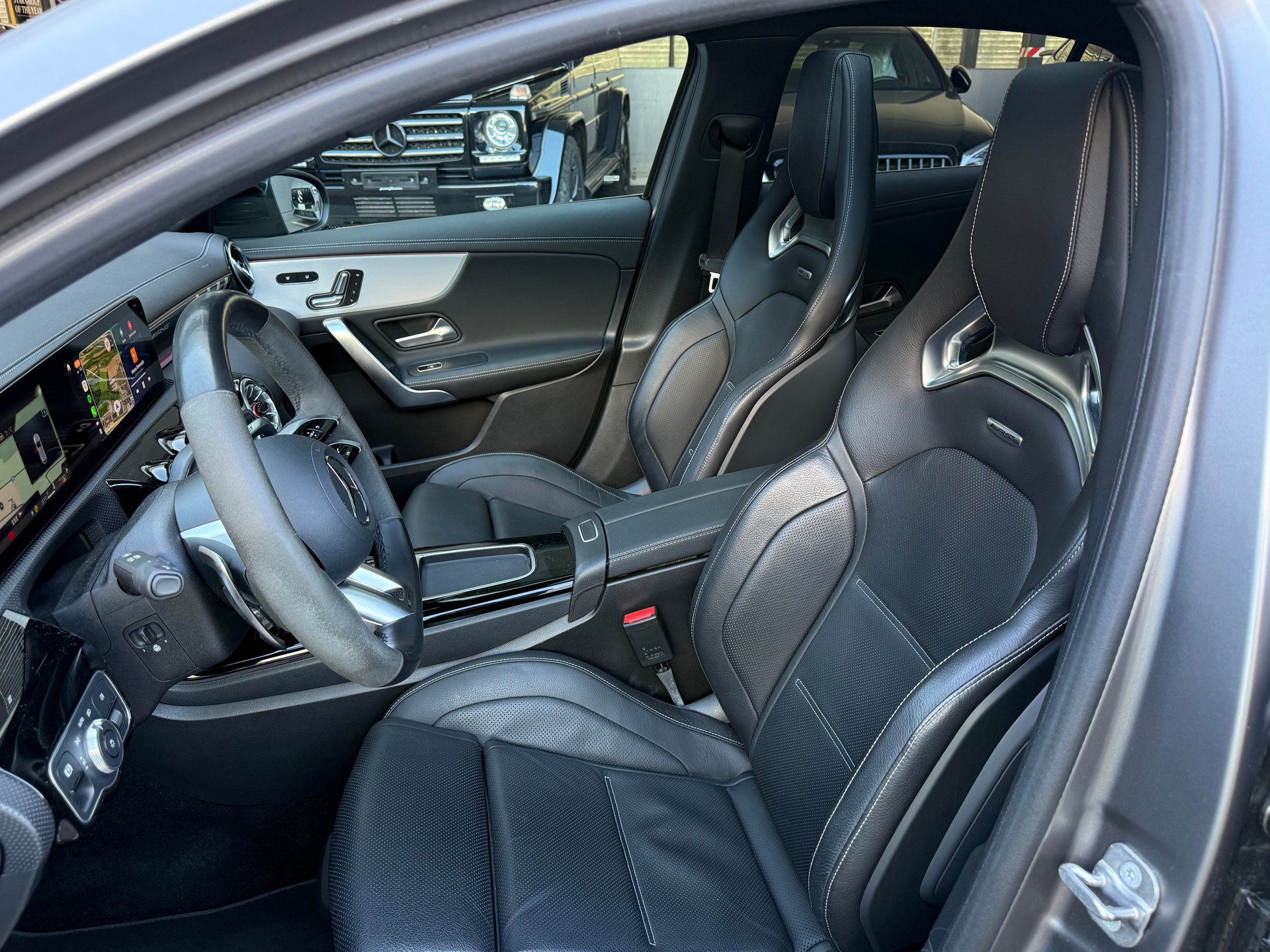 MERCEDES-BENZ A 45 S AMG 4matic+ Limited Edition-image-4
