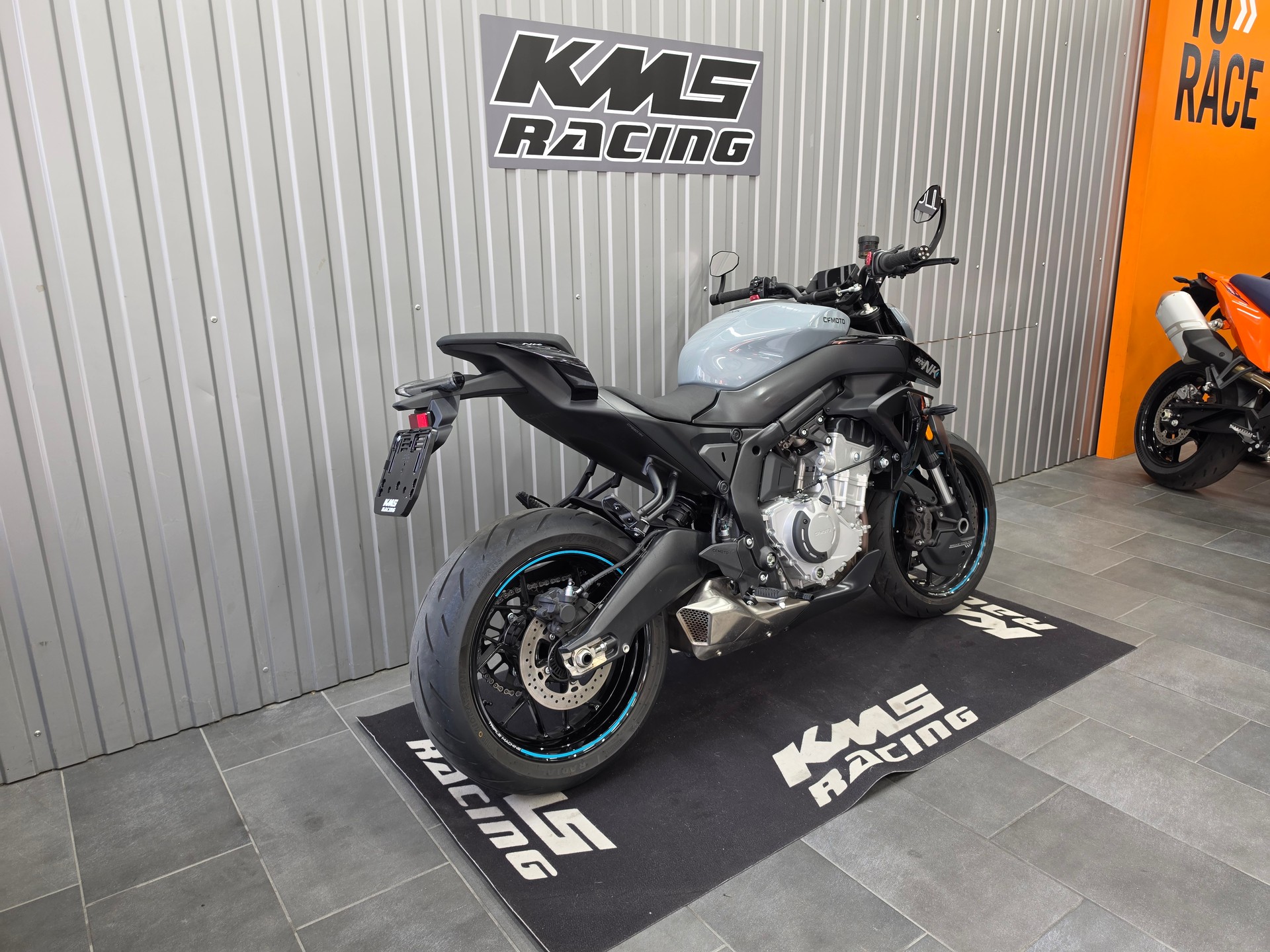 CF MOTO 675NK-image-2