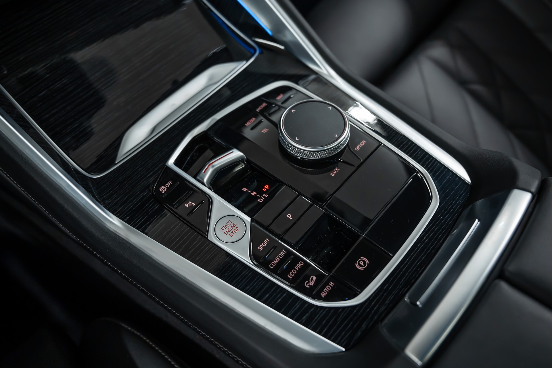 BMW X6 xDrive 48V M60i M Sport Pro Steptronic *Sky-Lounge*Fahrassistenz*Ambient Air*-image-24