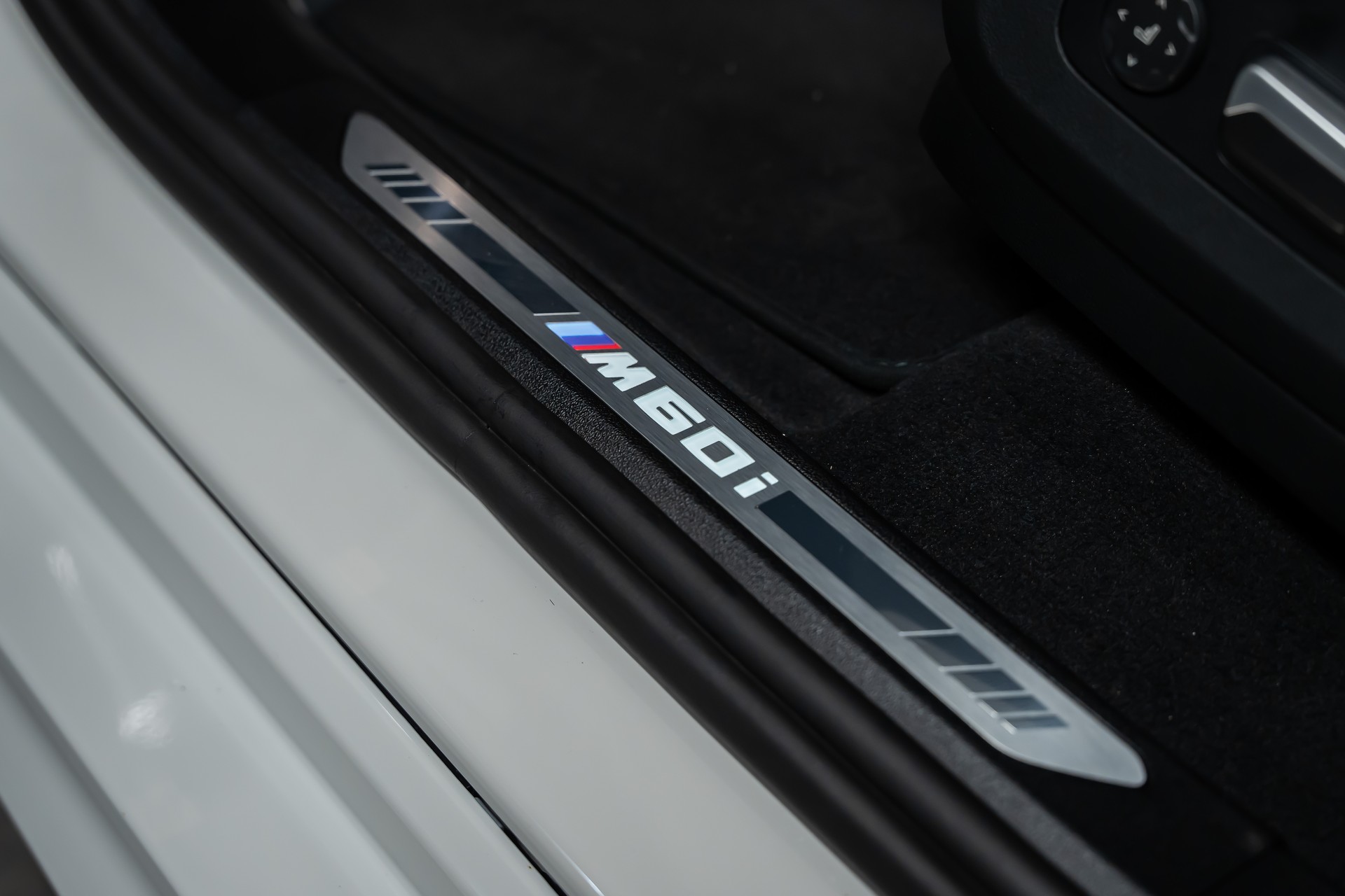 BMW X6 xDrive 48V M60i M Sport Pro Steptronic *Sky-Lounge*Fahrassistenz*Ambient Air*-image-22