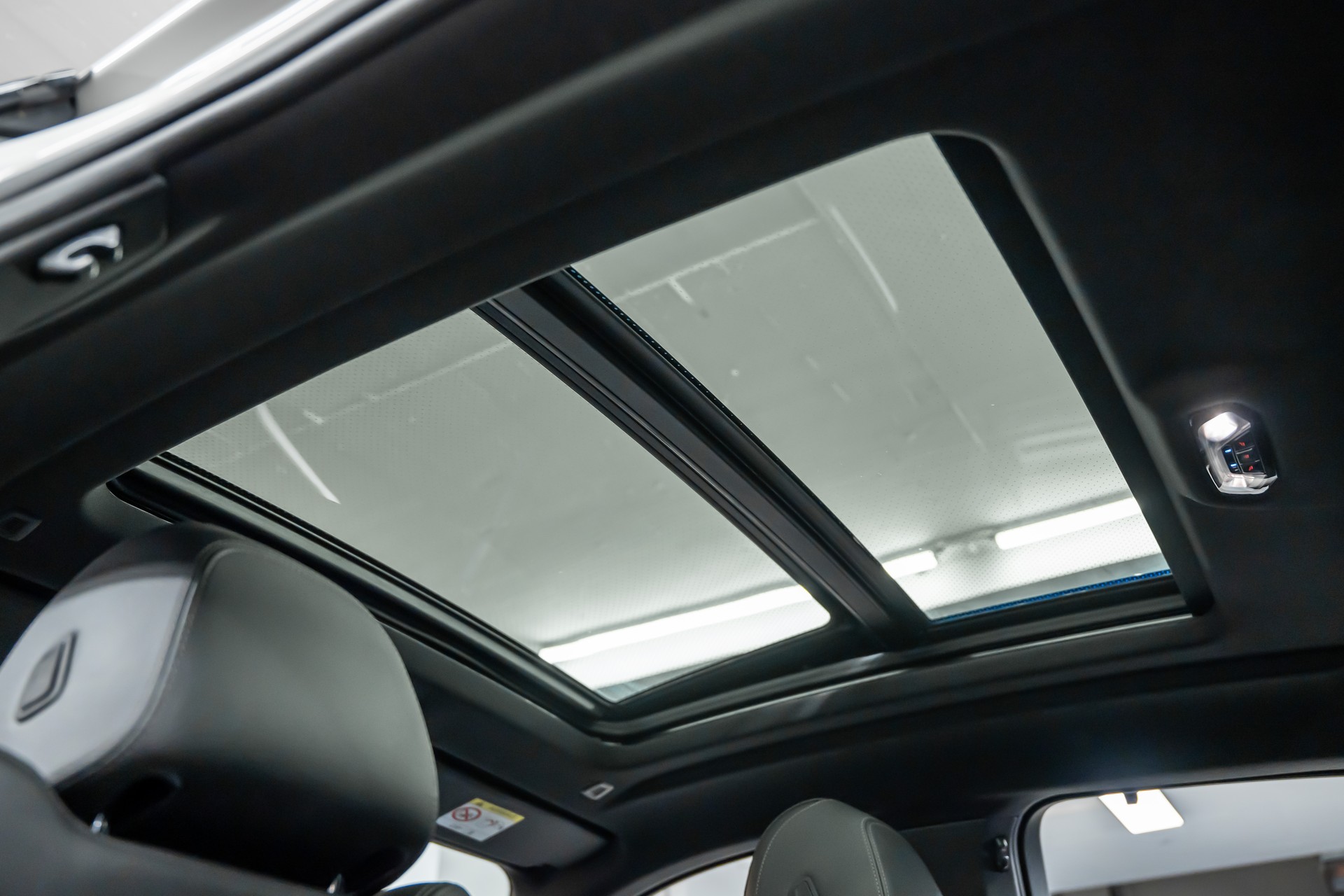 BMW X6 xDrive 48V M60i M Sport Pro Steptronic *Sky-Lounge*Fahrassistenz*Ambient Air*-image-17