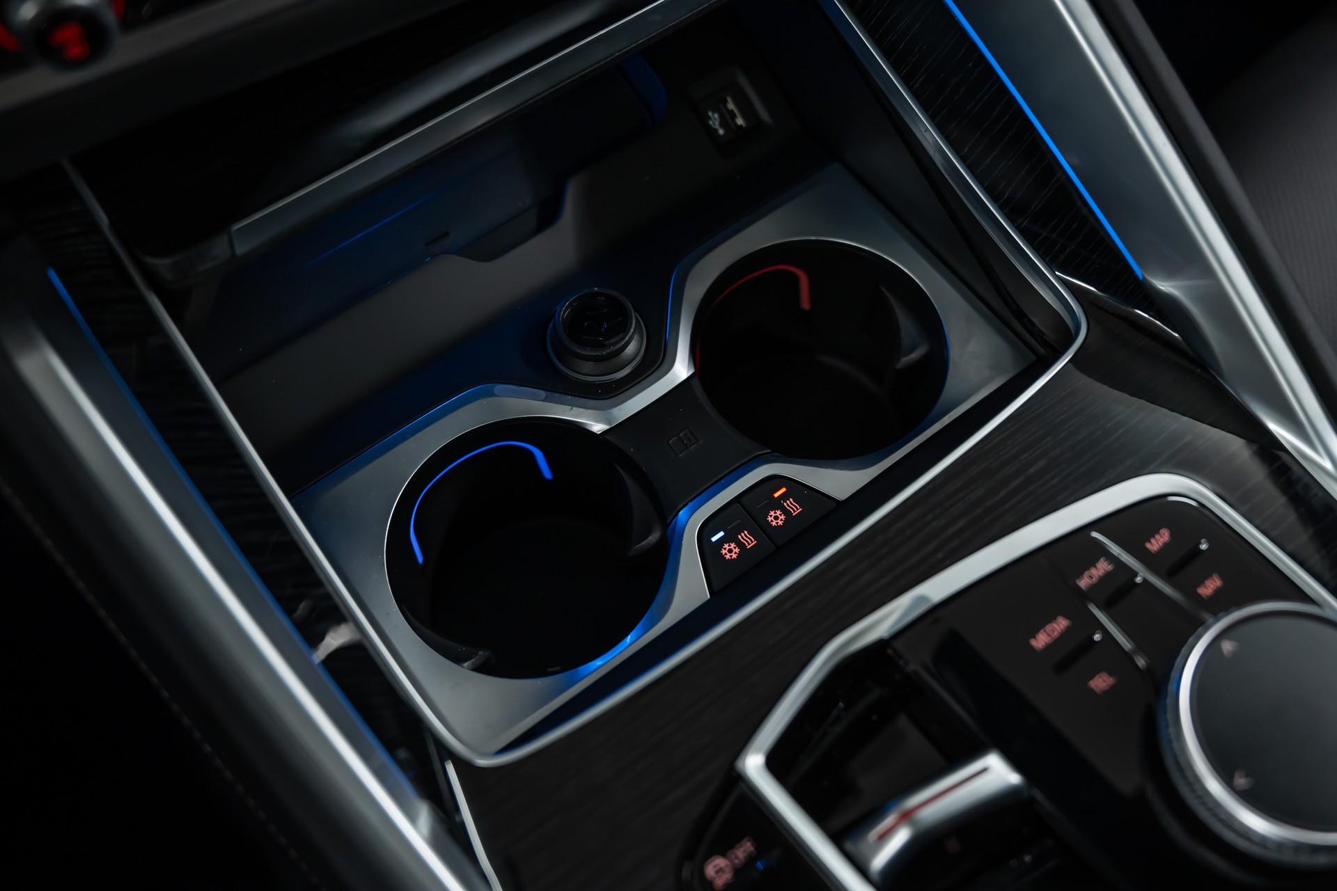 BMW X6 xDrive 48V M60i M Sport Pro Steptronic *Sky-Lounge*Fahrassistenz*Ambient Air*-image-26