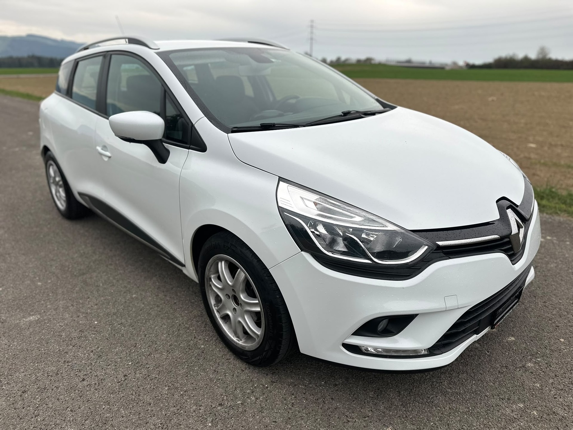 RENAULT Clio Grandtour 1.5 dCi Intens-showroom-element-3