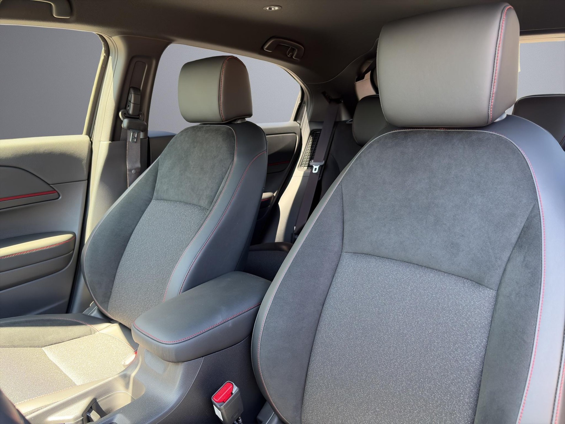 HONDA HR-V 1.5 i-MMD Advance Sport-image-11