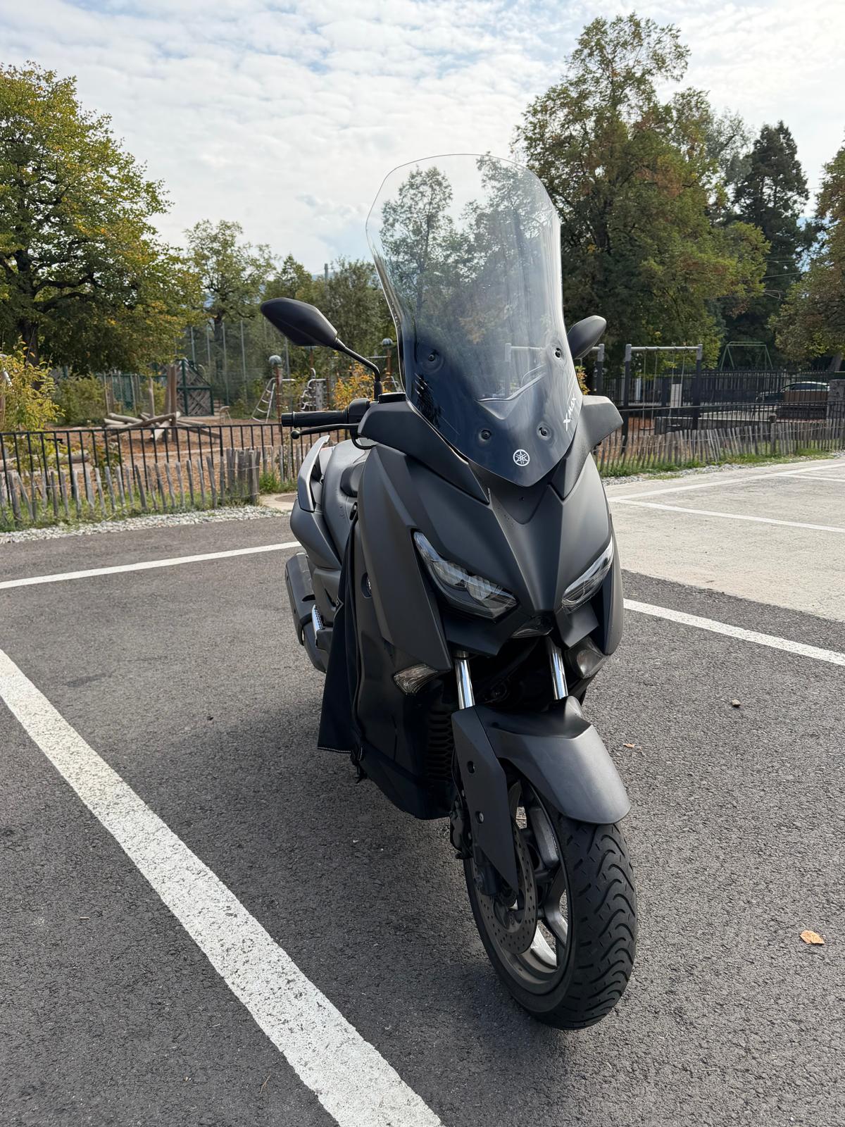 YAMAHA X-Max CZD 300 ABS-image-2